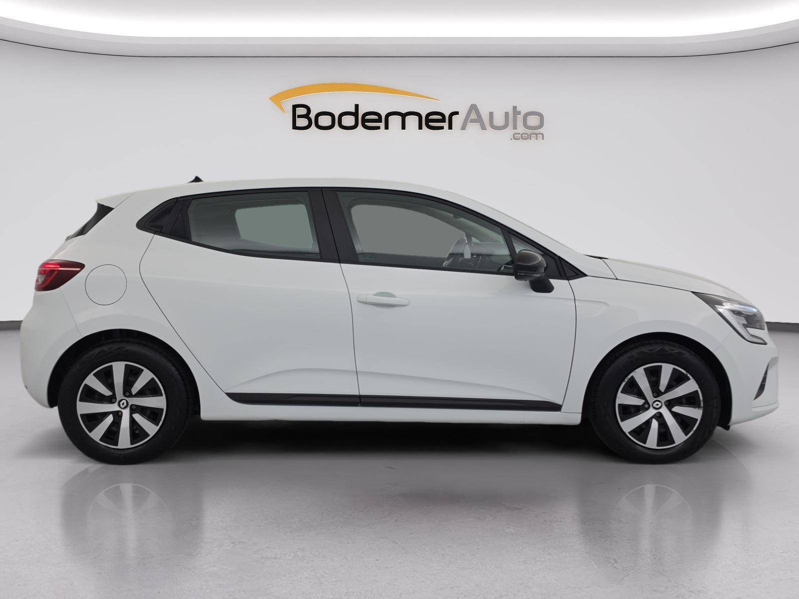 Vente en ligne Renault Clio 5 Clio E-Tech full hybrid 145 au prix de 17 350 €