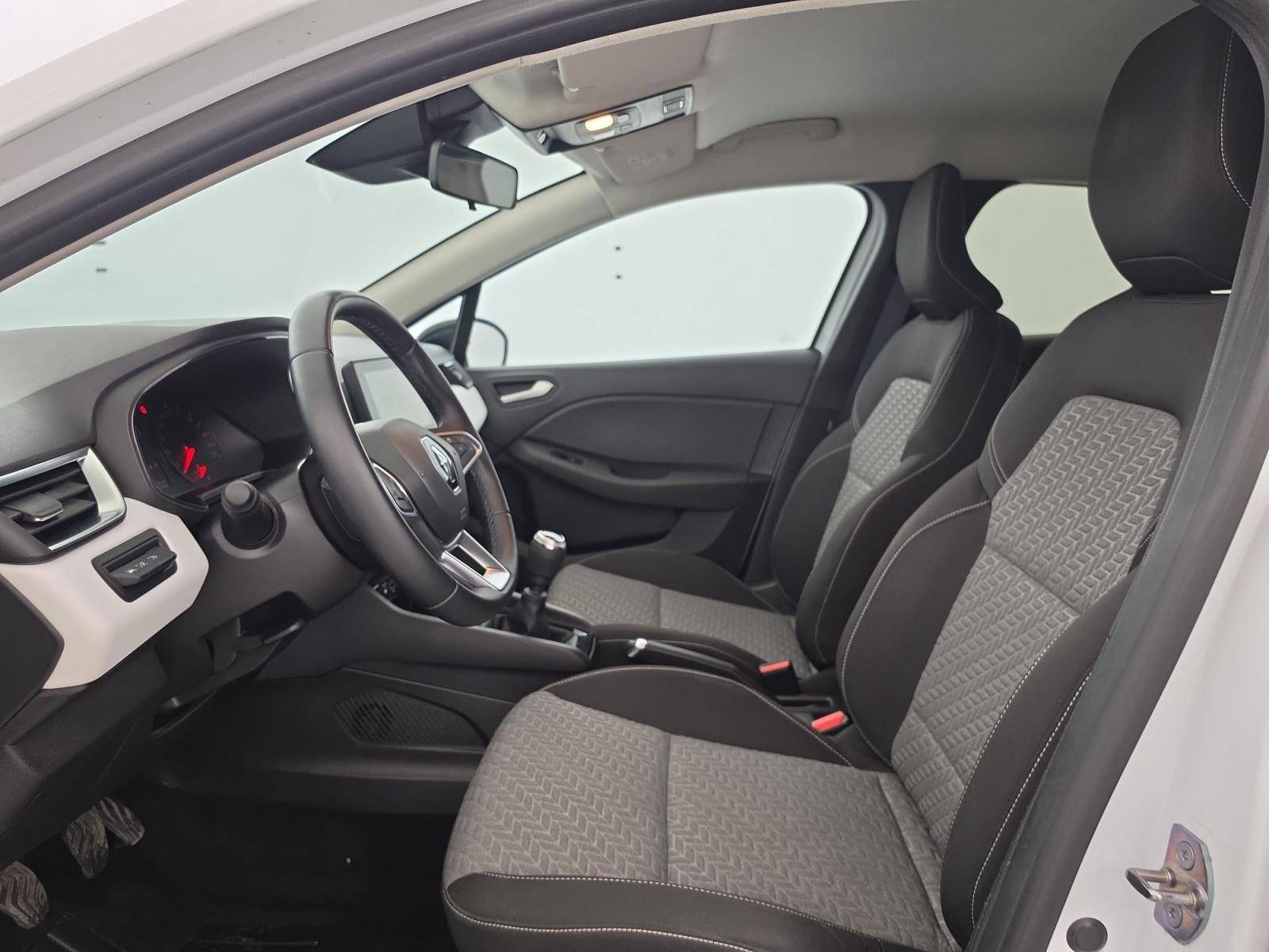 Vente en ligne Renault Clio 5 CLIO SOCIETE BLUE DCI 100 au prix de 13 990 €