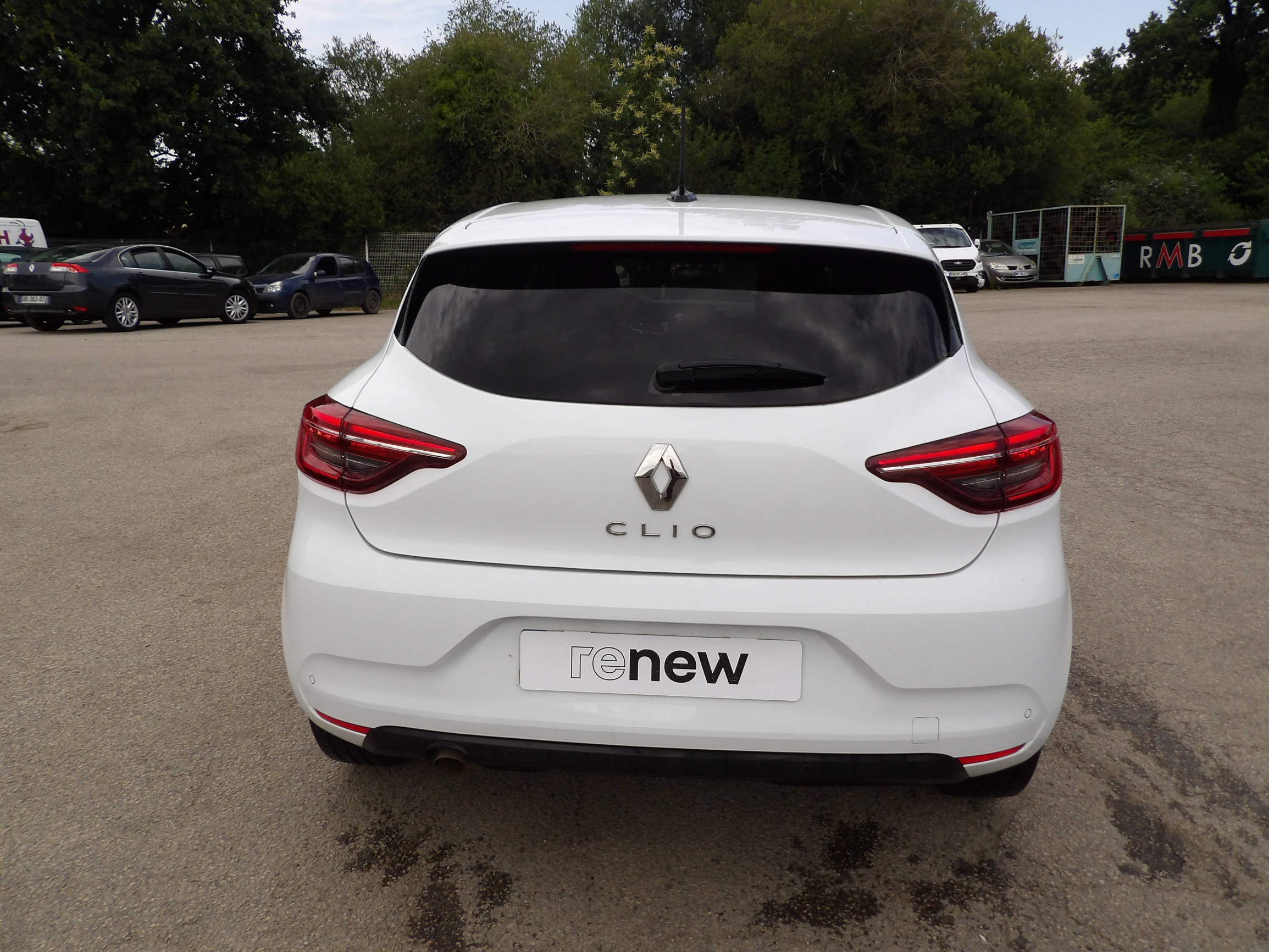 Vente en ligne Renault Clio 5 Clio TCe 90 au prix de 13 999 €