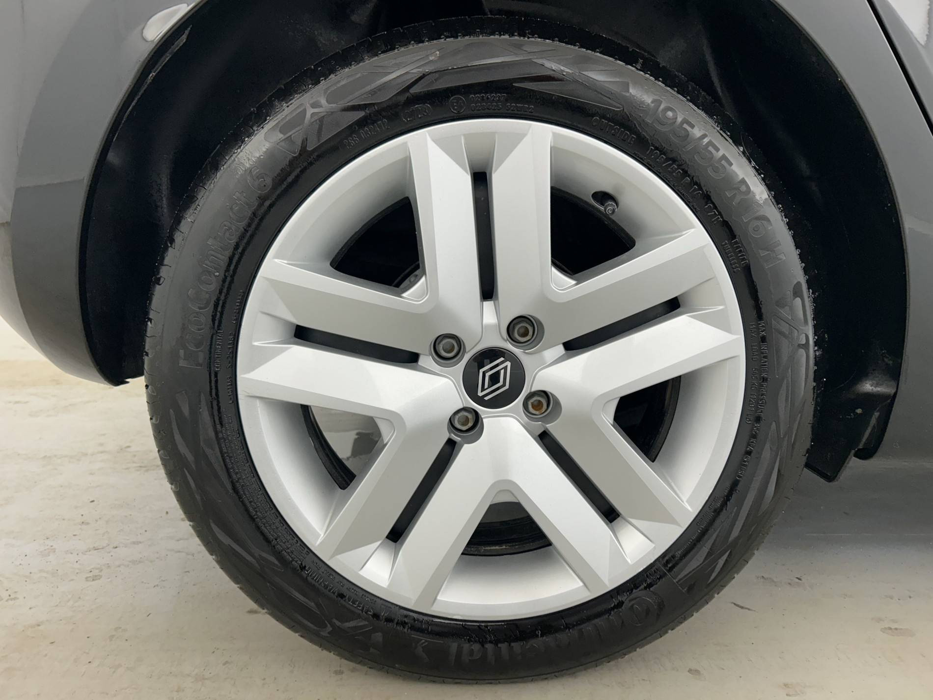 Vente en ligne Renault Clio 5 Clio TCe 90 ch GSR2 au prix de 14 990 €