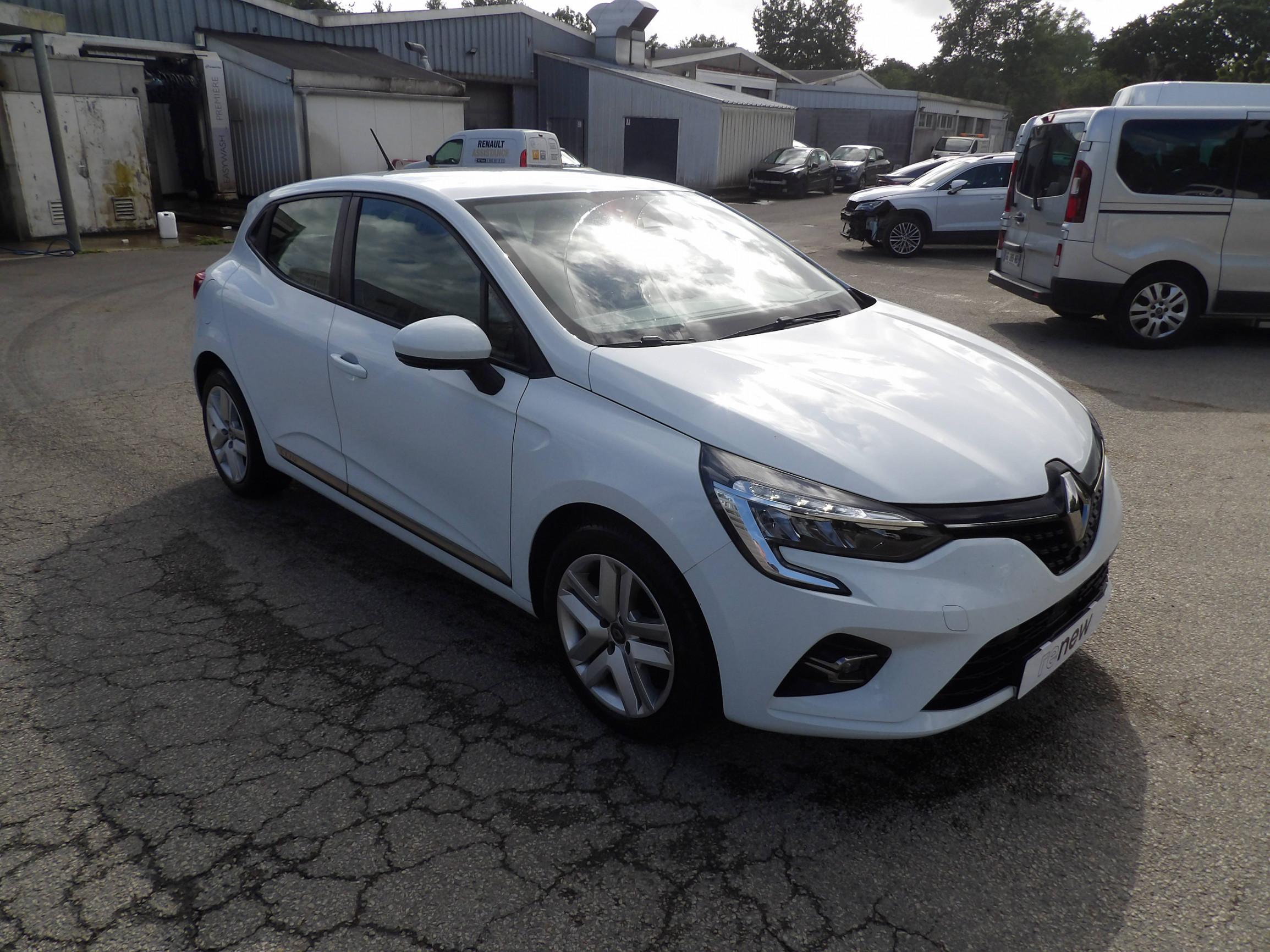 Vente en ligne Renault Clio 5 Clio Blue dCi 85 au prix de 14 499 €