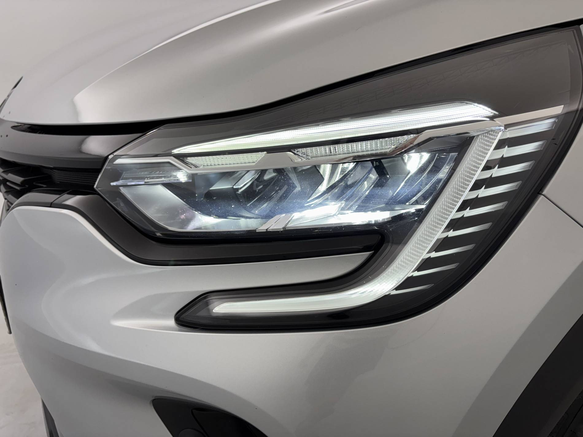 Vente en ligne Renault Captur  E-Tech 145 au prix de 18 090 €
