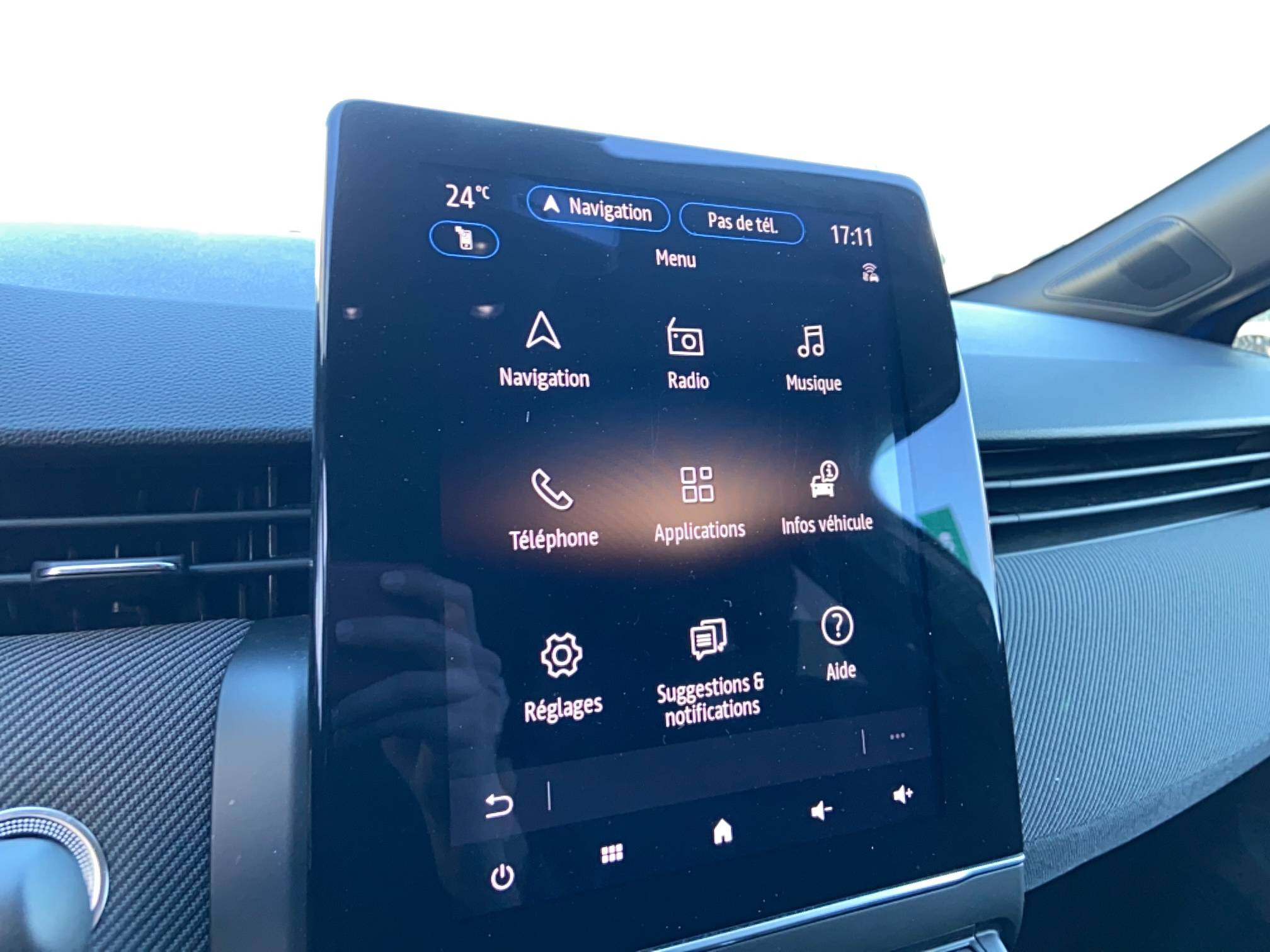 Vente en ligne Renault Clio 5 Clio E-Tech full hybrid 145 au prix de 20 990 €