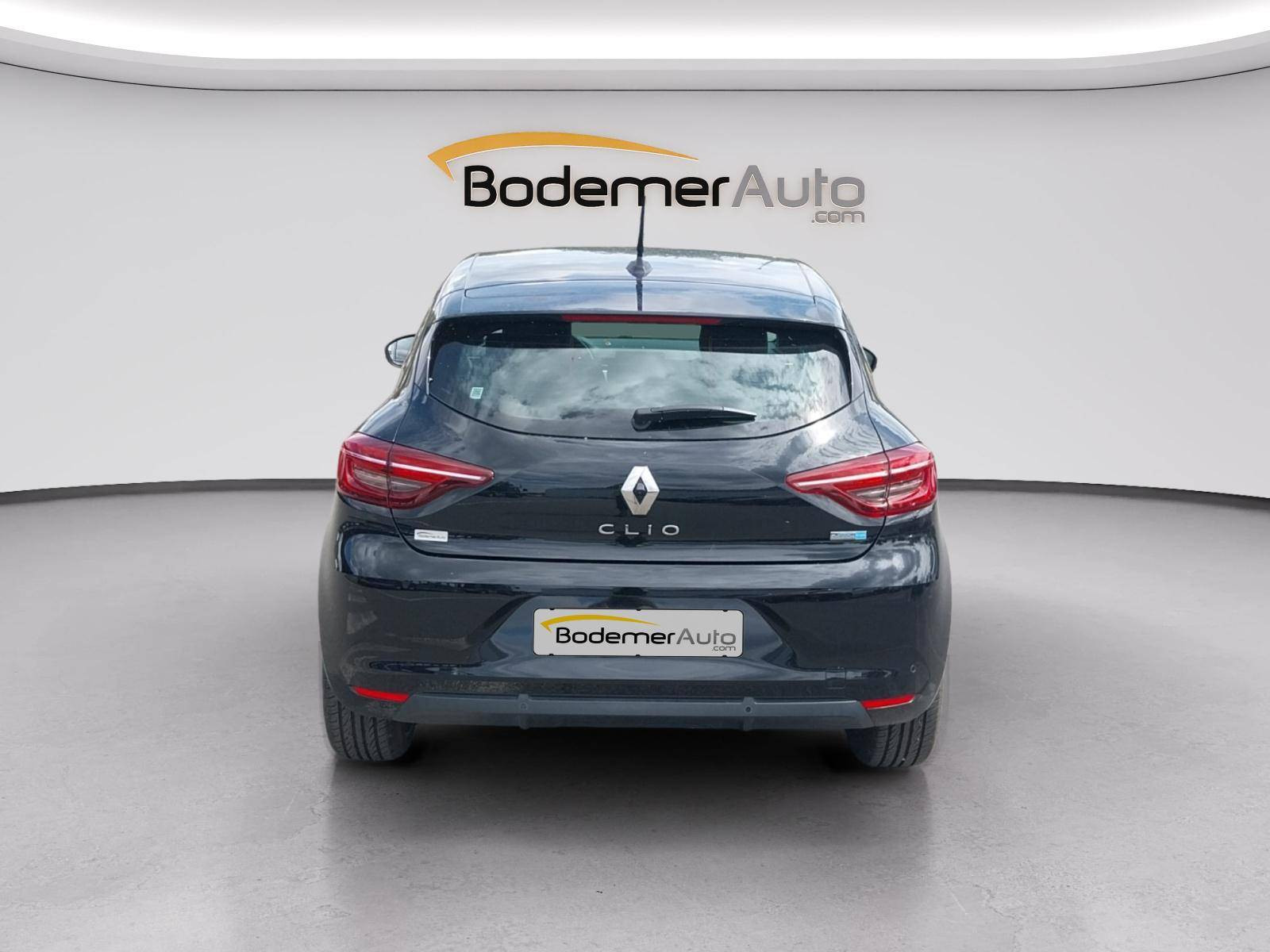 Vente en ligne Renault Clio 5 Clio E-Tech 140 - 21N au prix de 15 890 €