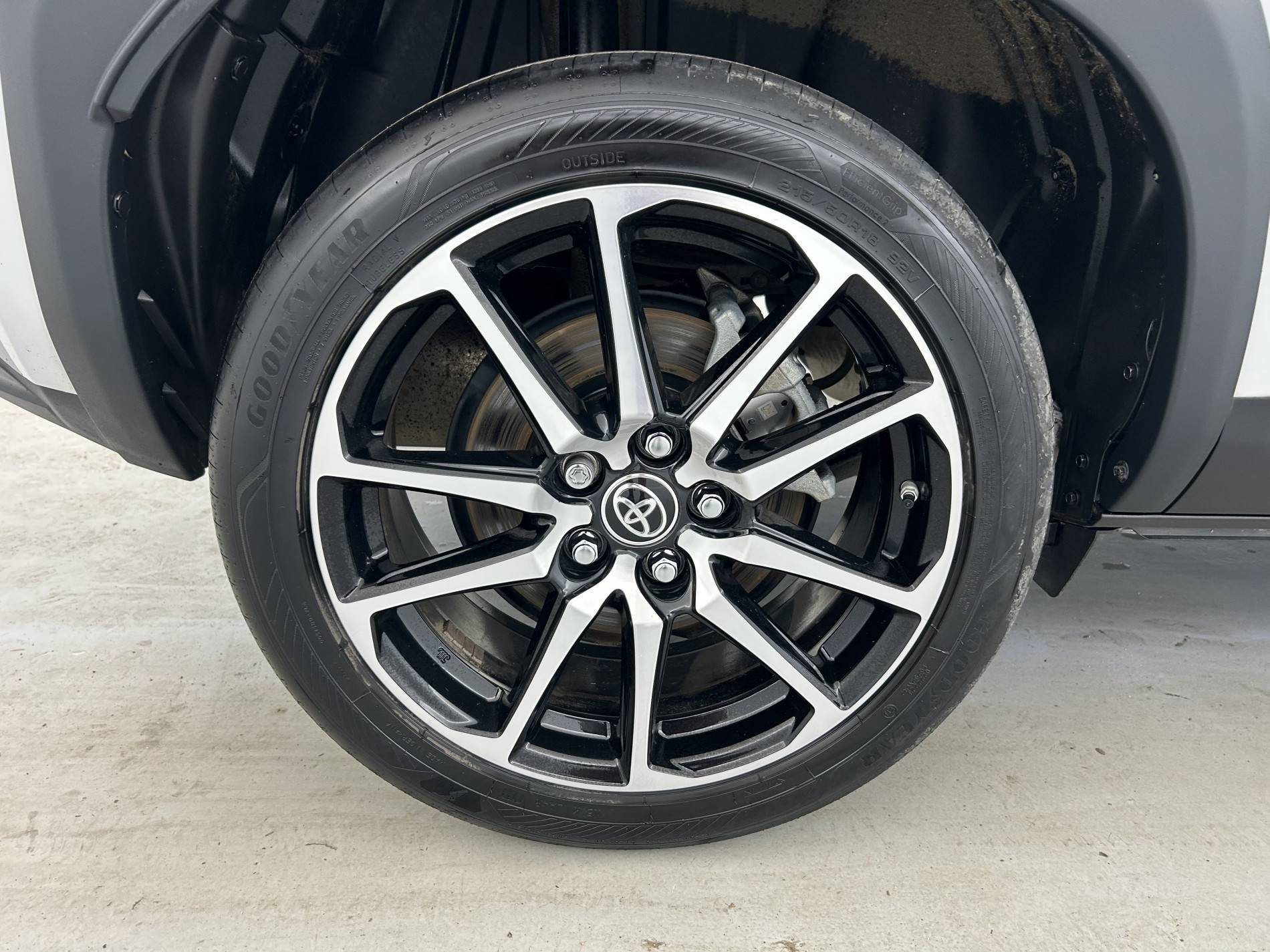 Vente en ligne Toyota Yaris Cross  116h 2WD au prix de 23 490 €