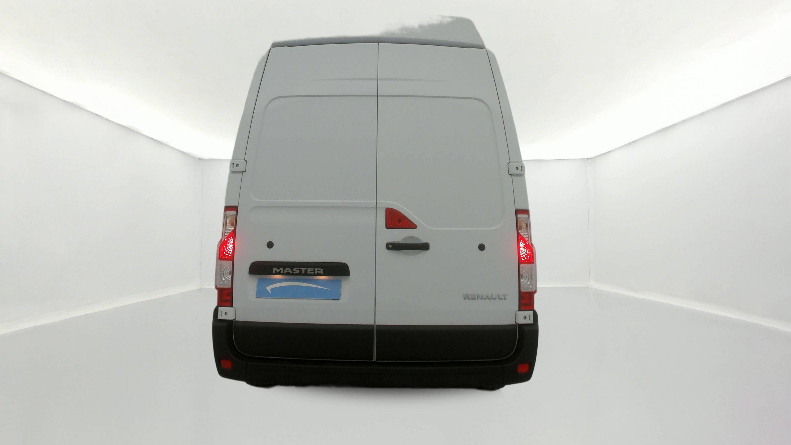 Vente en ligne Renault Master Fourgon MASTER FGN TRAC F3500 L3H3 BLUE DCI 135 au prix de 28 790 €