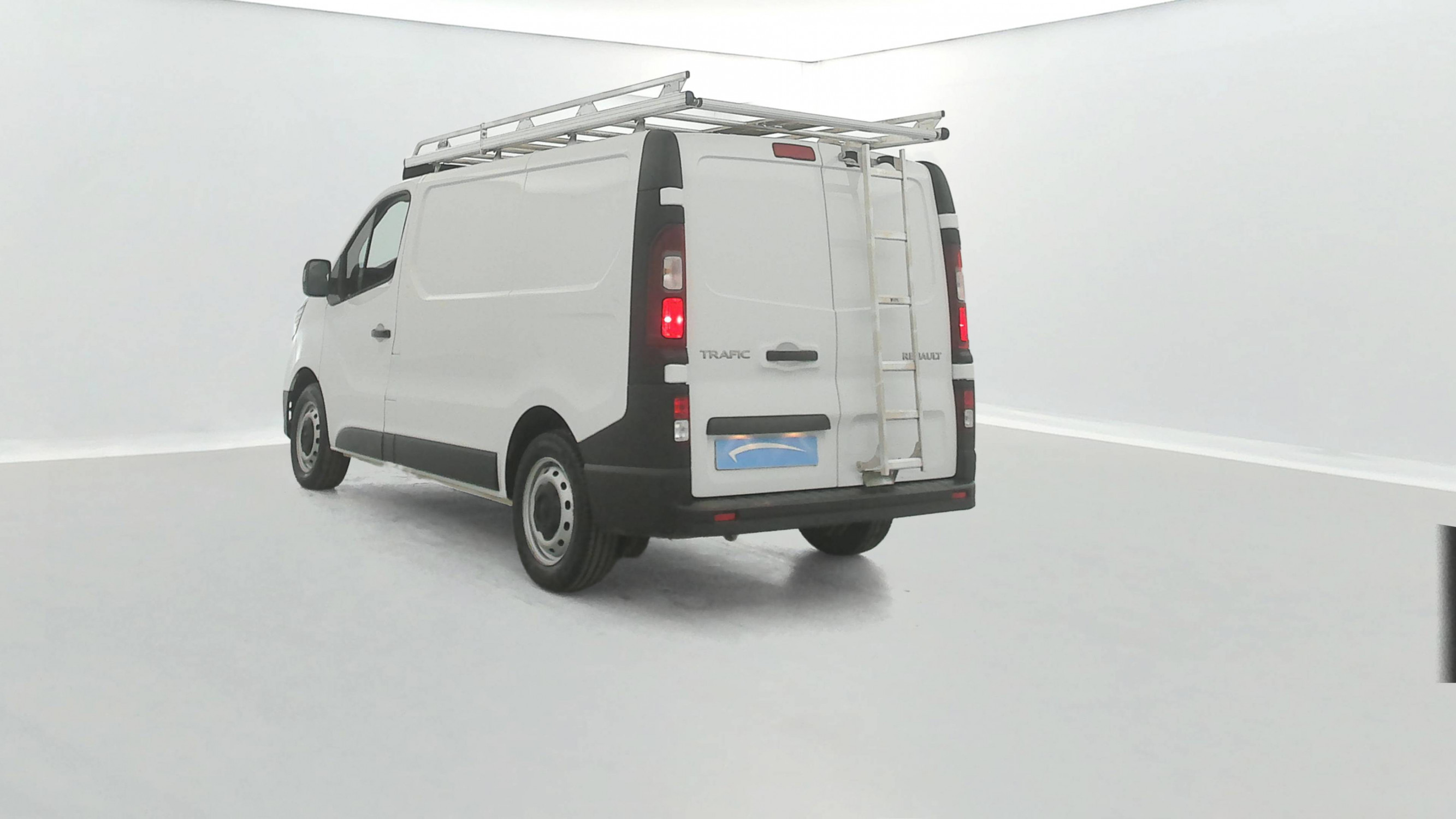 Vente en ligne Renault Trafic 3 Fourgon TRAFIC FGN L1H1 2800 KG BLUE DCI 110 au prix de 21 590 €