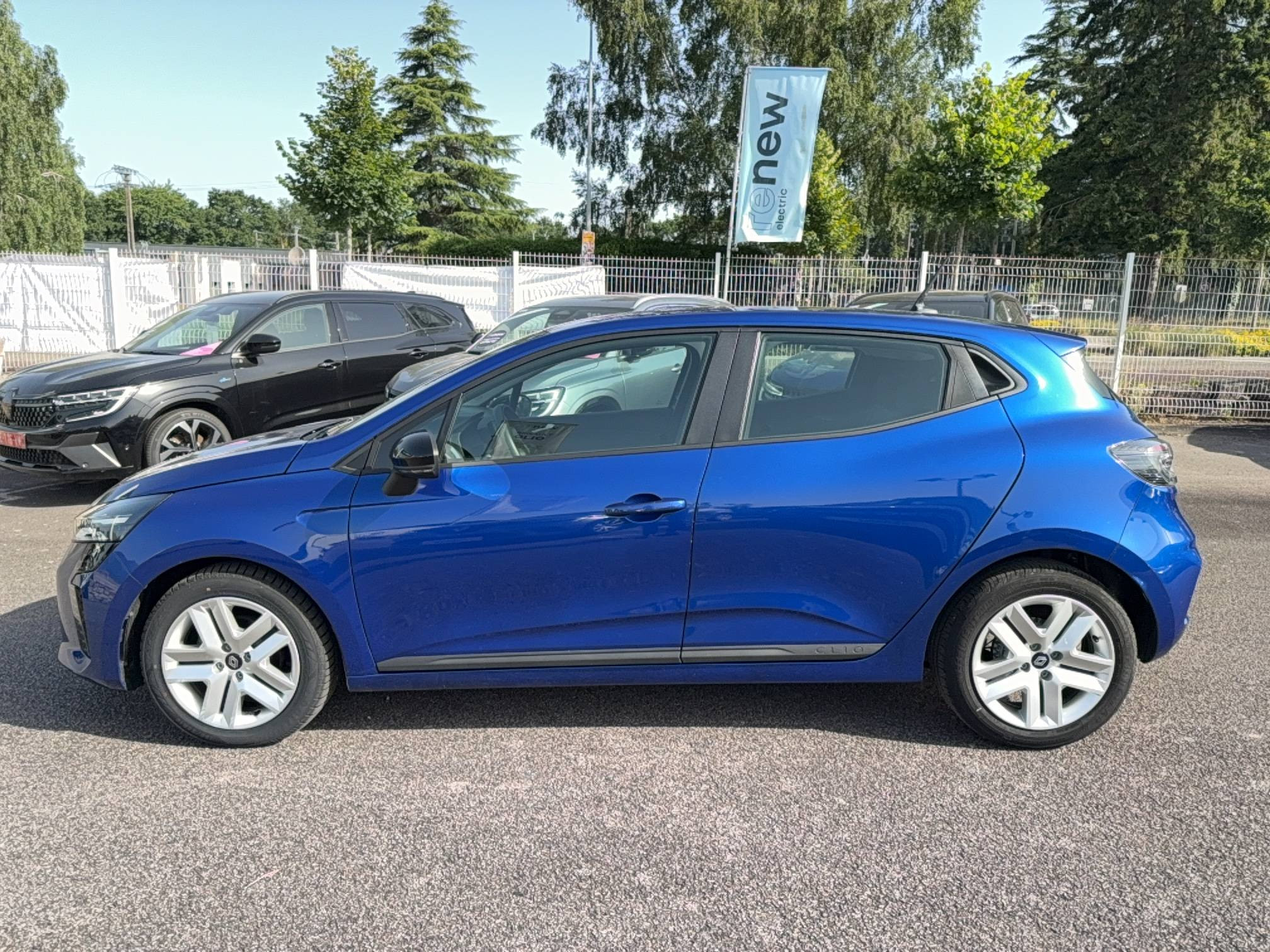 Vente en ligne Renault Clio 5 Clio TCe 90 au prix de 13 990 €