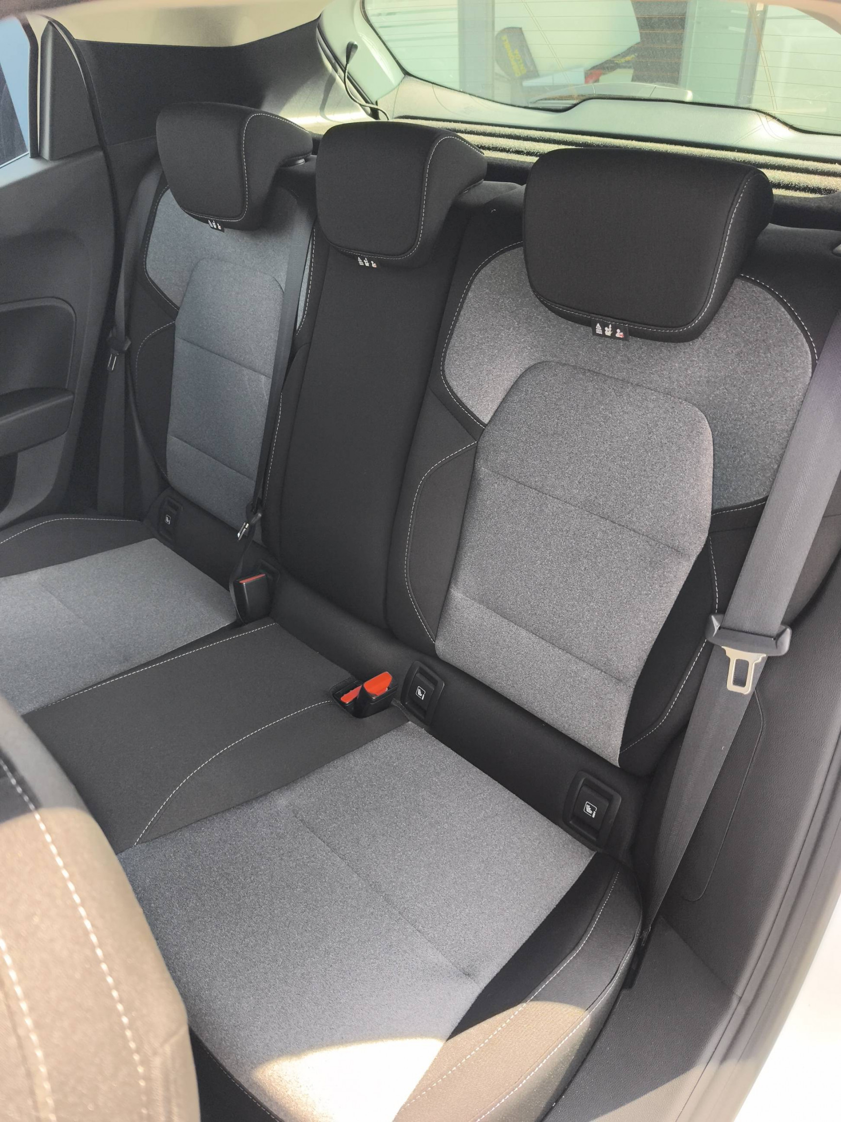 Vente en ligne Renault Clio 5 Clio Eco-G 100 ch GSR2 au prix de 16 490 €