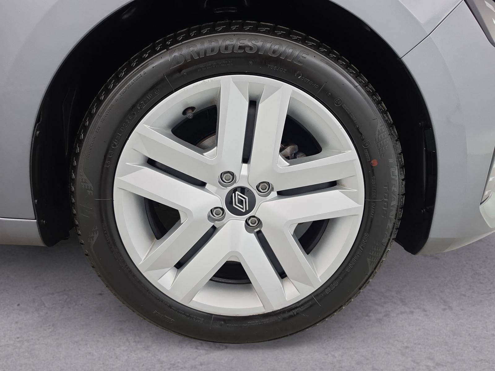 Vente en ligne Renault Clio 5 Clio TCe 90 au prix de 15 900 €