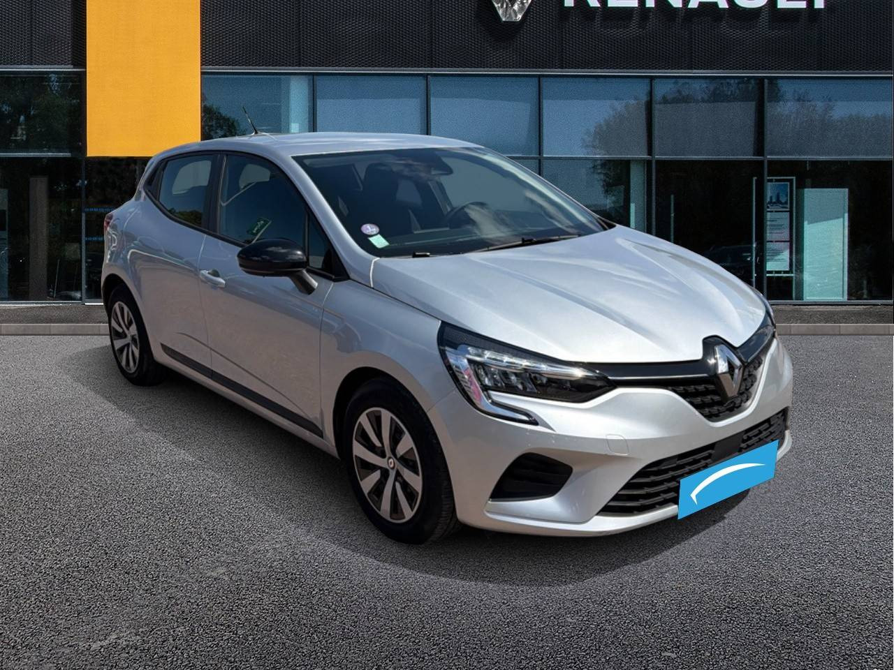 Vente en ligne Renault Clio 5 Clio E-Tech full hybrid 145 au prix de 16 990 €