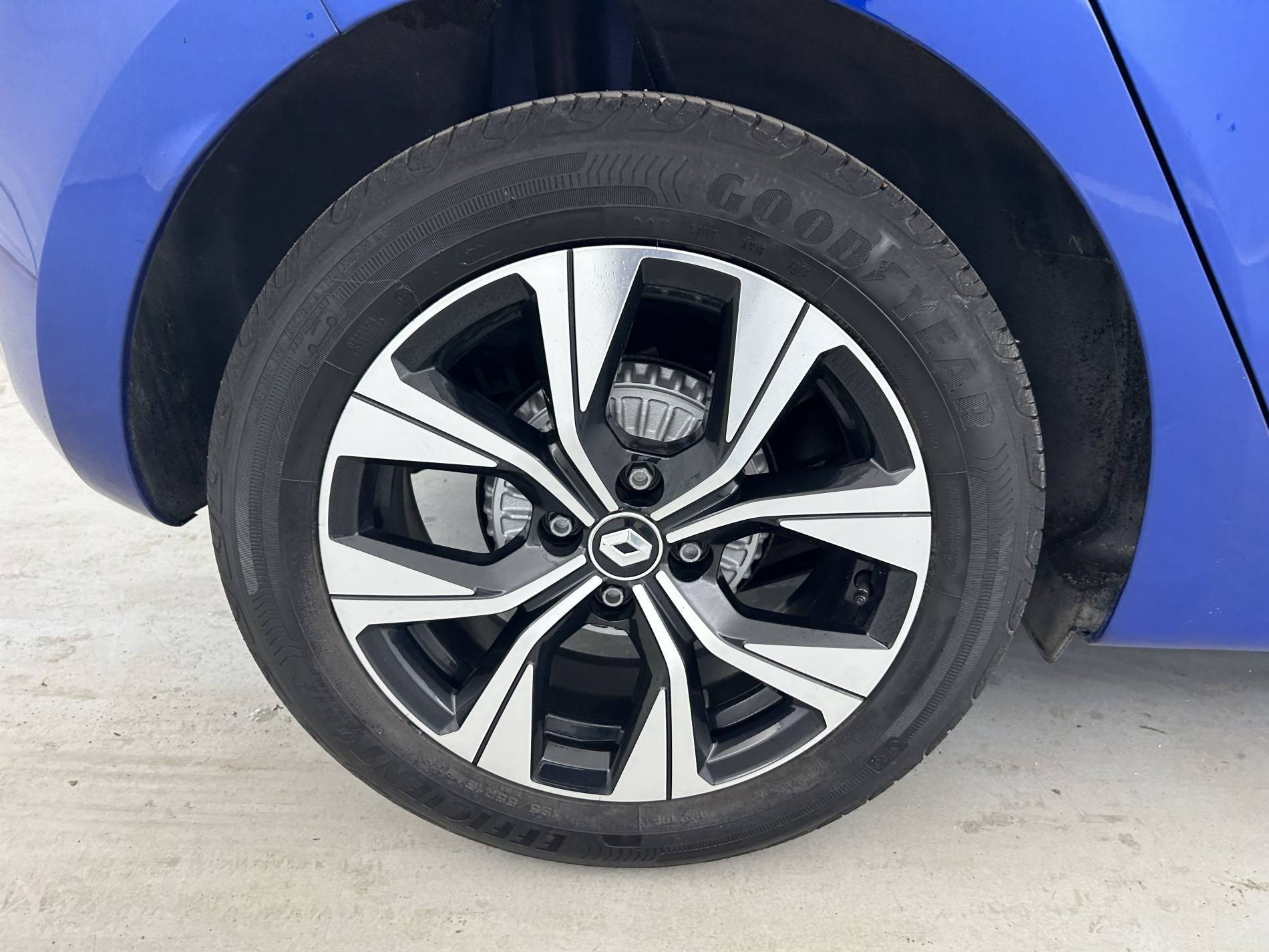 Vente en ligne Renault Clio 5 Clio TCe 100 GPL au prix de 14 990 €