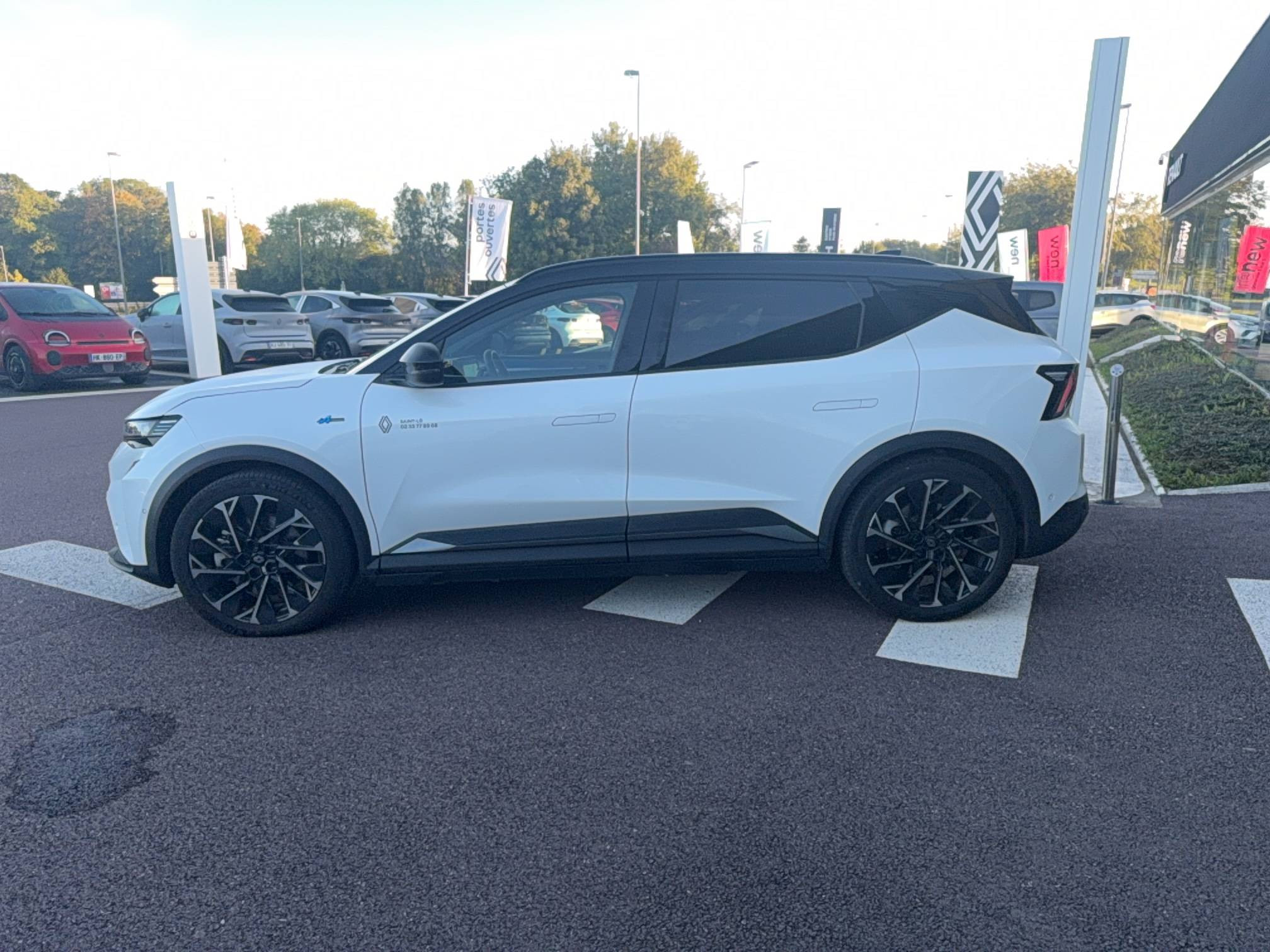 Vente en ligne Renault Scenic E-Tech Scenic E-Tech électrique 220 ch grande autonomie au prix de 37 890 €