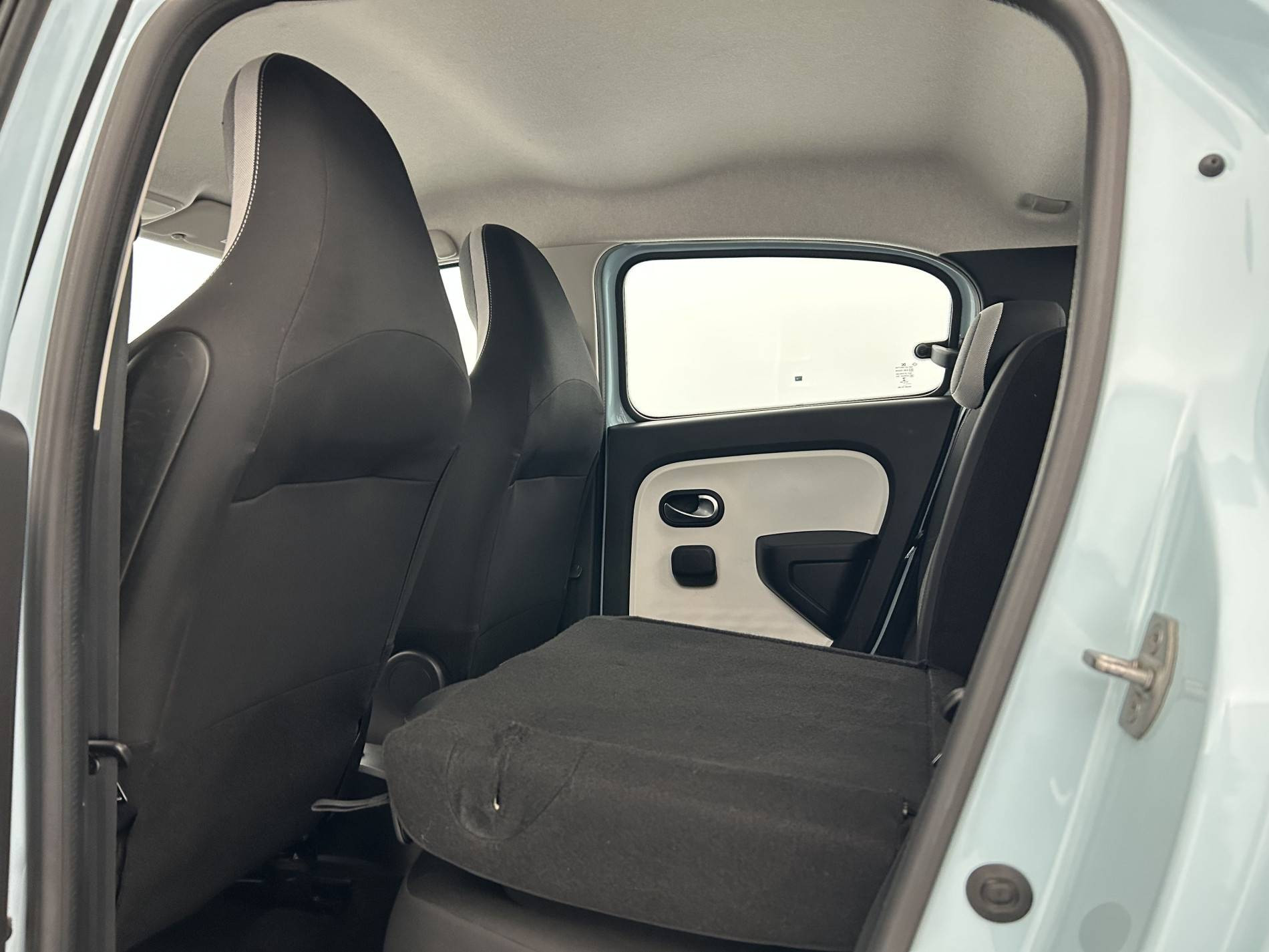 Vente en ligne Renault Twingo 3  SCe 65 - 21 au prix de 10 490 €