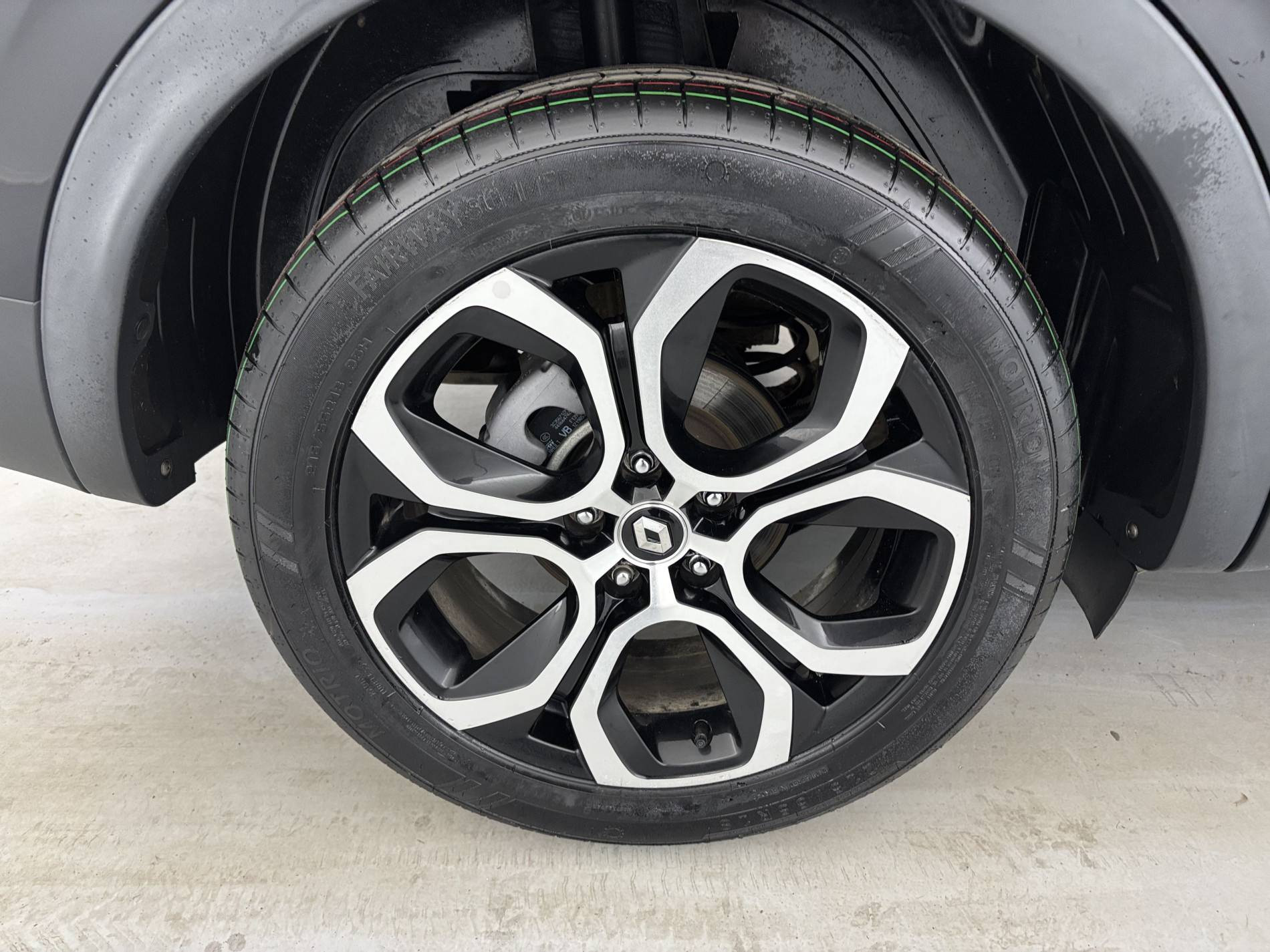 Vente en ligne Renault Arkana  E-Tech hybride 145 - 22 au prix de 19 890 €