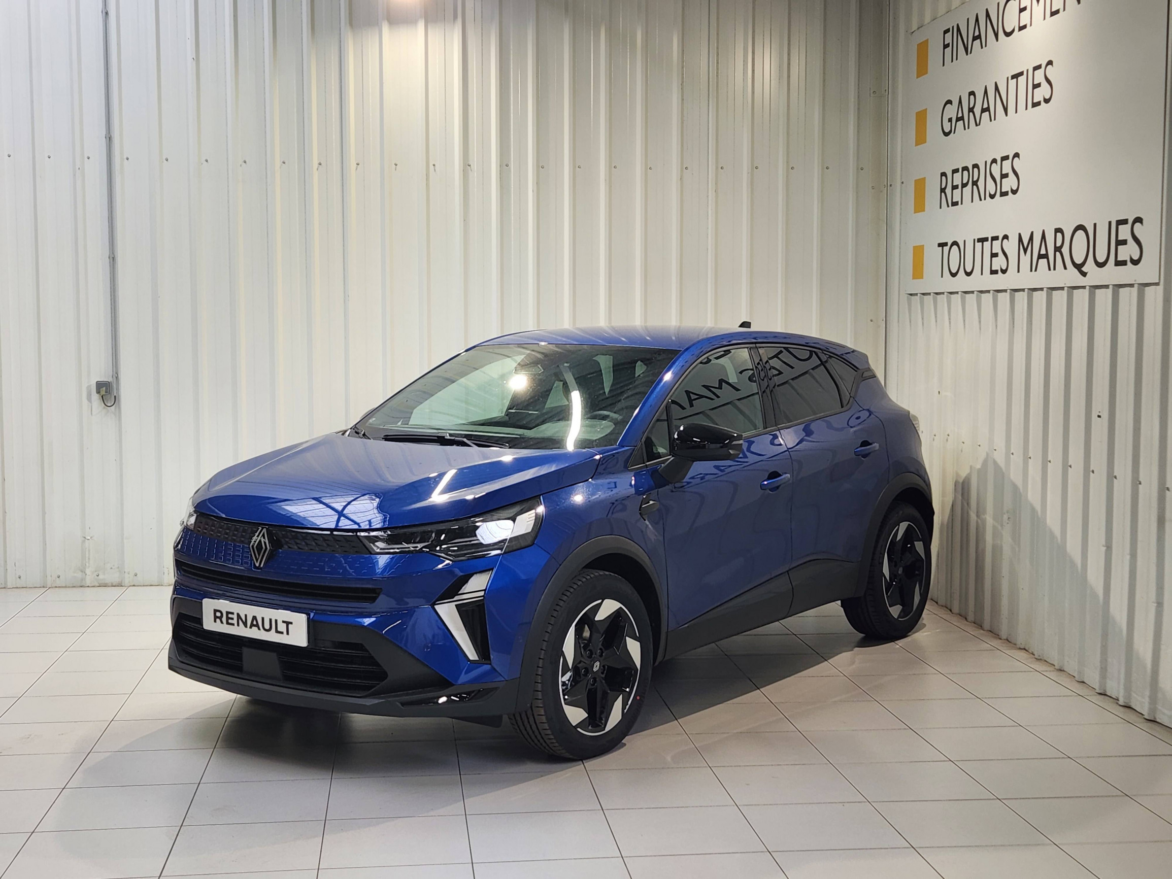 Renault Captur  E-Tech full hybrid 160 ch occasion de 2026 en vente à Morlaix