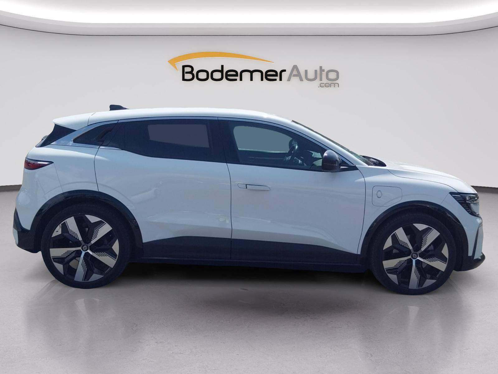 Vente en ligne Renault Megane E-Tech  EV60 220 ch super charge au prix de 27 990 €
