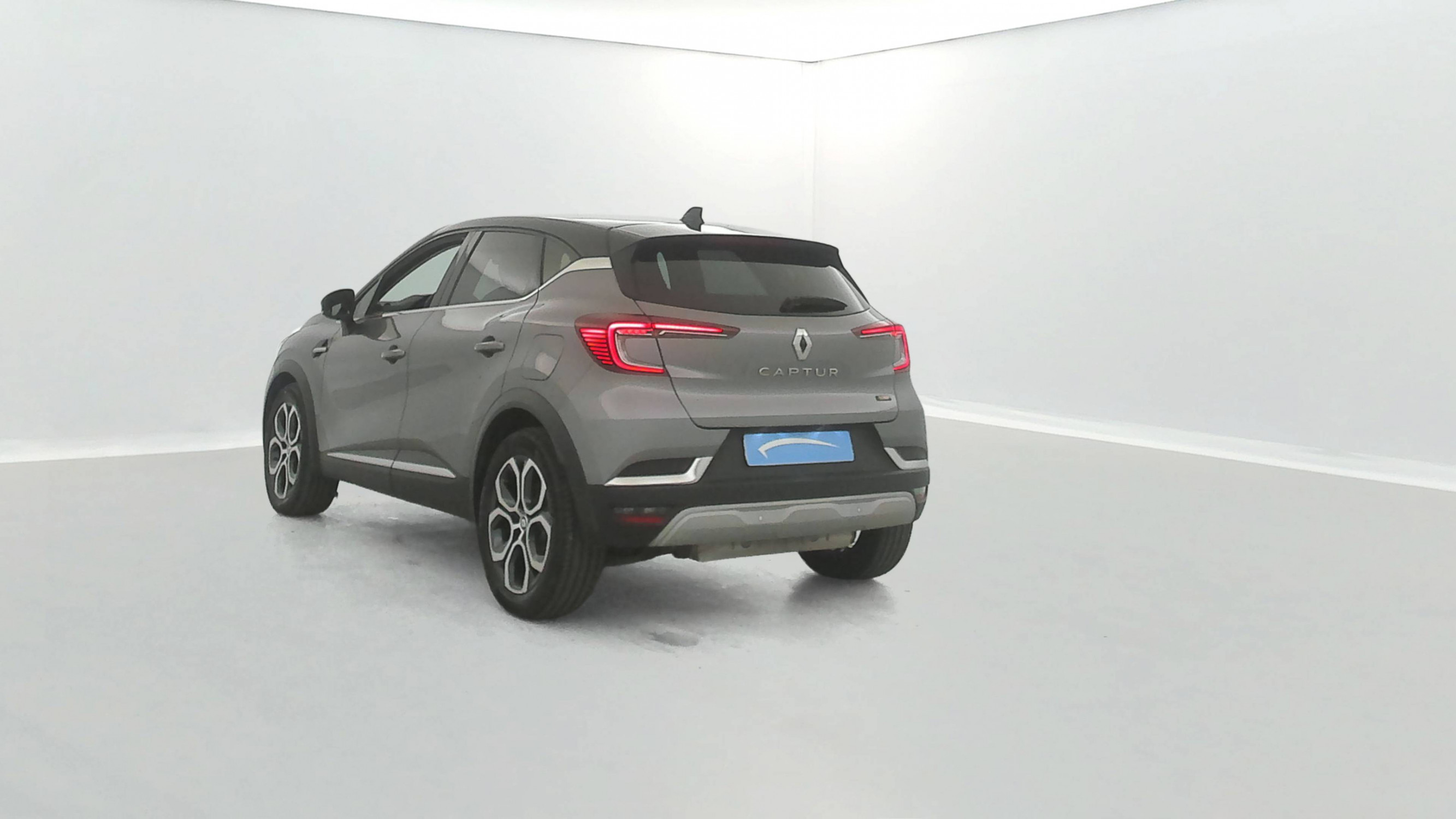 Vente en ligne Renault Captur  E-Tech hybride rechargeable 160 au prix de 18 990 €