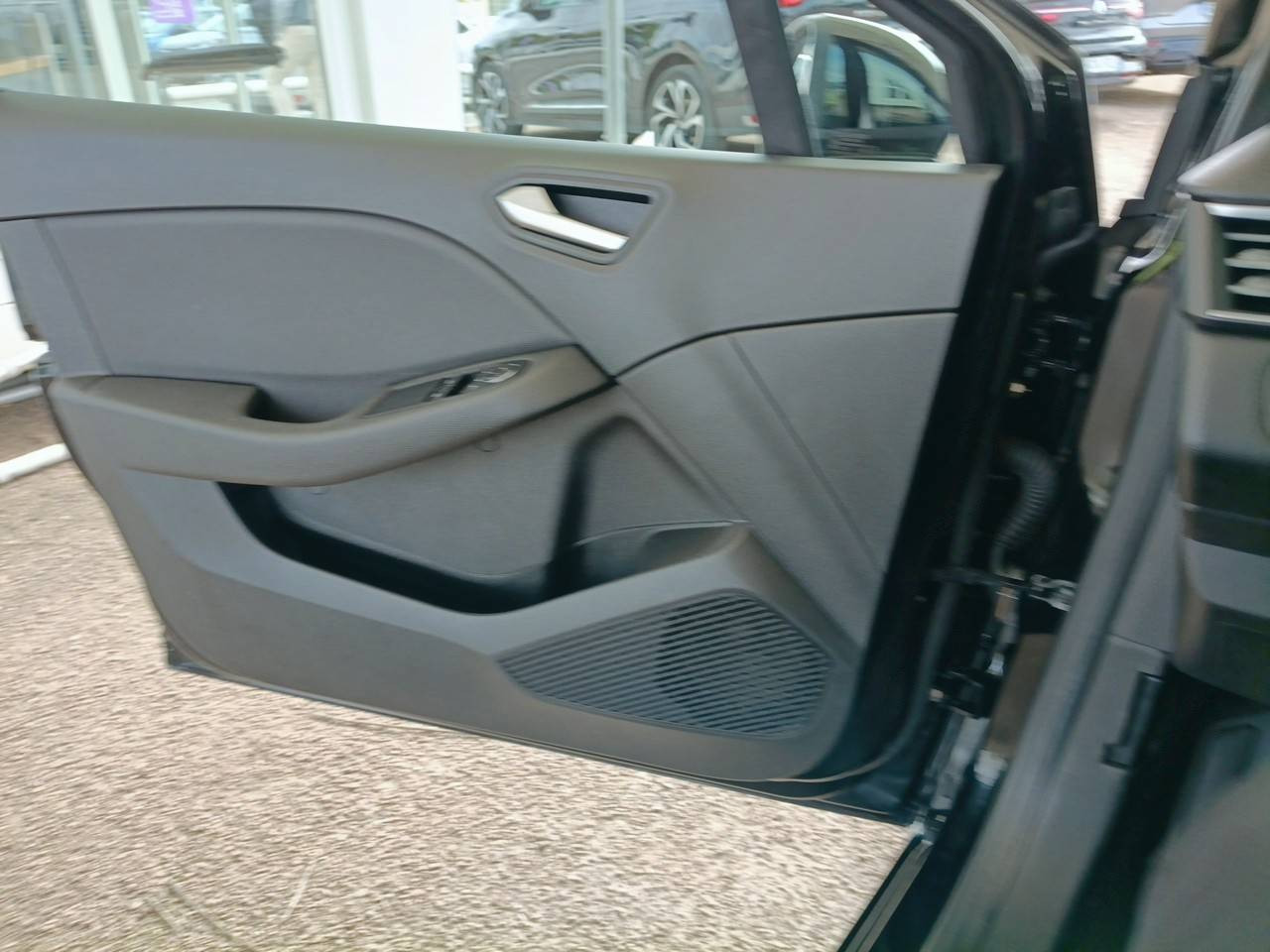 Vente en ligne Renault Clio 5 Clio TCe 100 au prix de 11 990 €