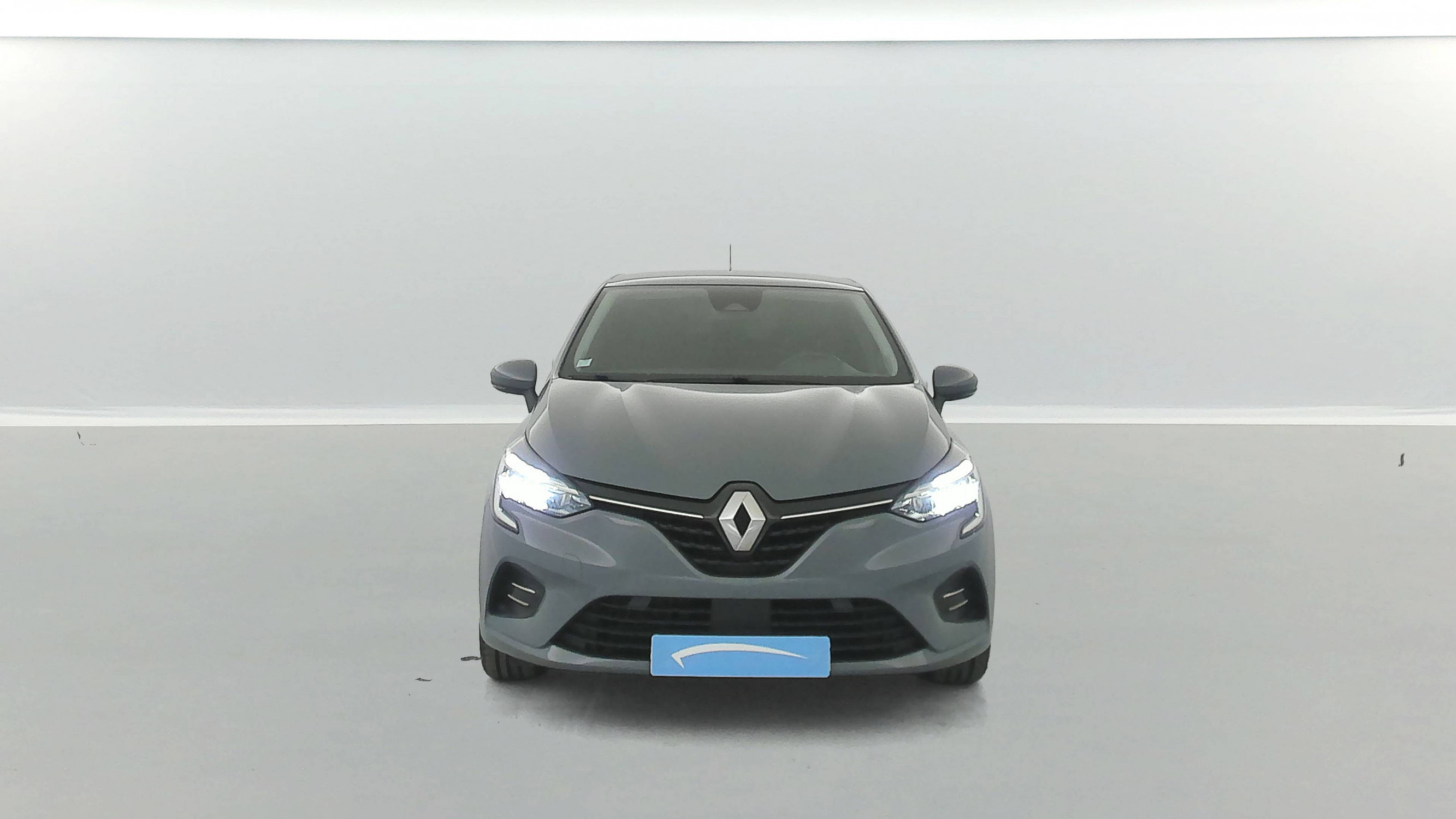 Vente en ligne Renault Clio 5 Clio E-Tech 140 - 21 au prix de 12 890 €