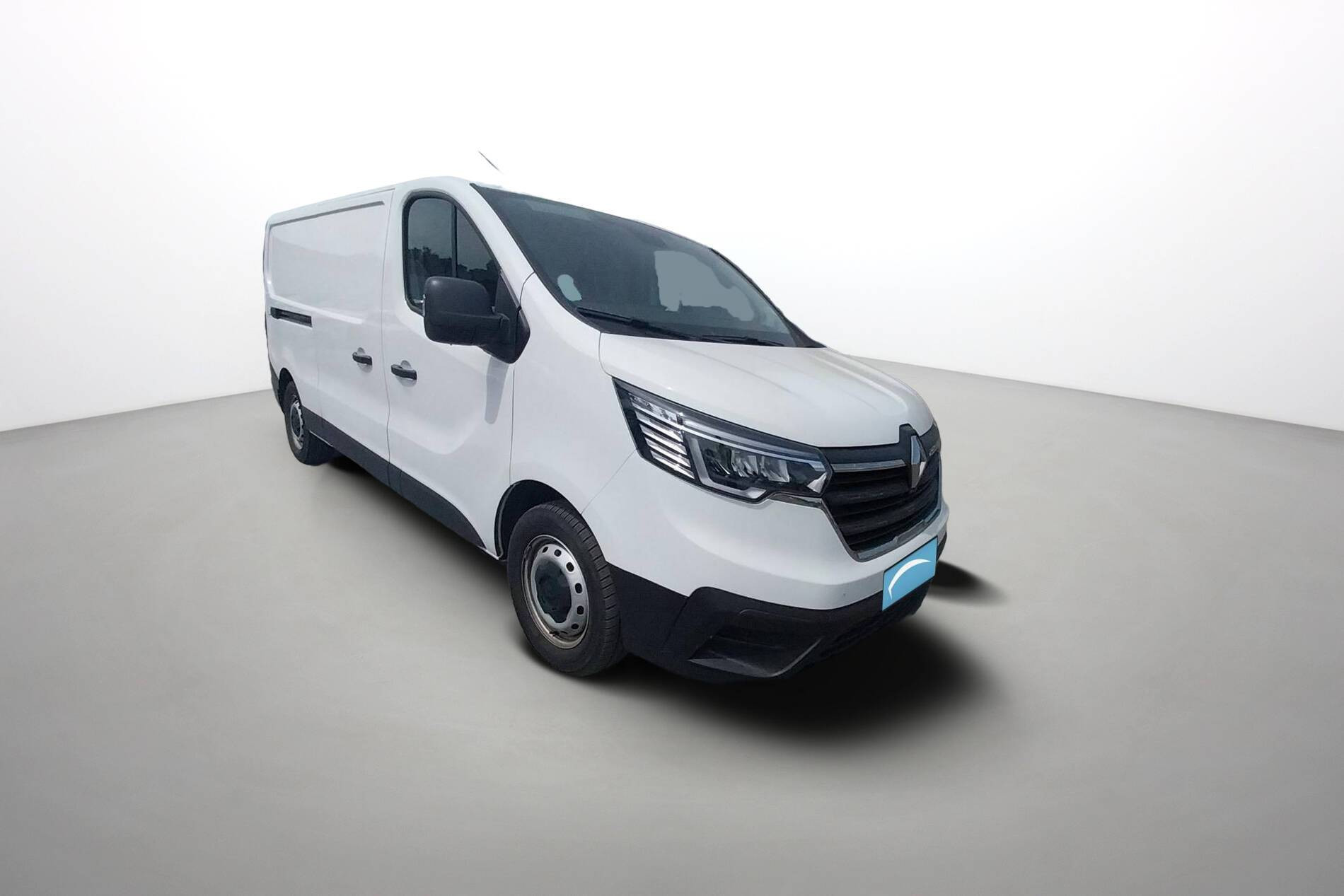 Vente en ligne Renault Trafic 3 Fourgon TRAFIC FGN L2H1 3000 KG BLUE DCI 130 au prix de 23 999 €