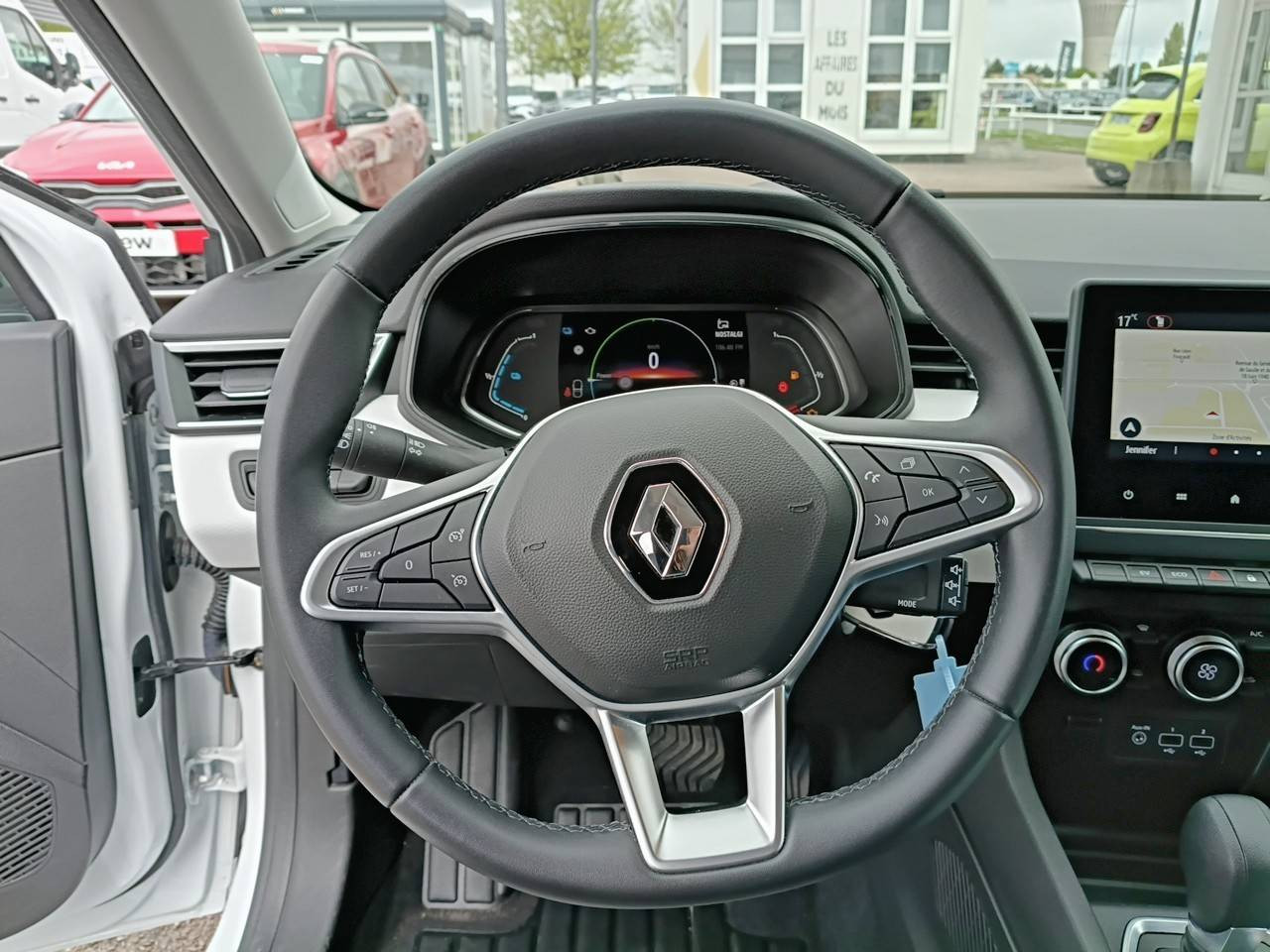 Vente en ligne Renault Clio 5 Clio E-Tech full hybrid 145 au prix de 16 490 €