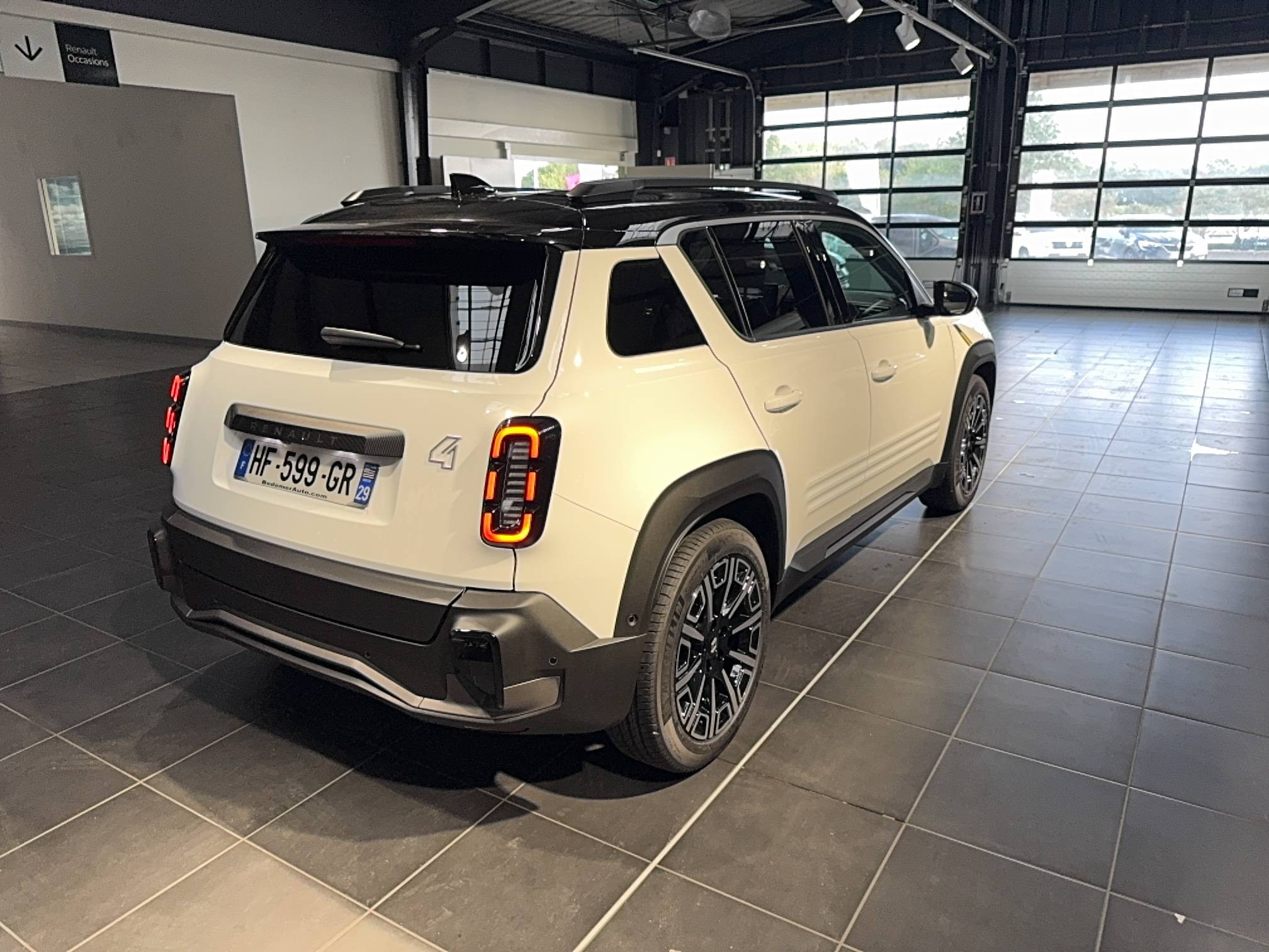 Vente en ligne Renault R4 E-Tech  150 ch autonomie confort au prix de 35 990 €