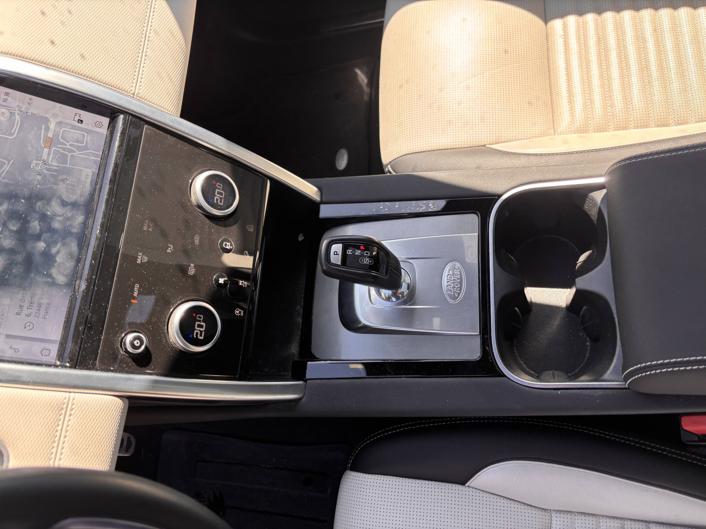 Vente en ligne Land Rover Discovery Sport  Mark VII P200 FLEXFUEL MHEV AWD BVA au prix de 34 990 €