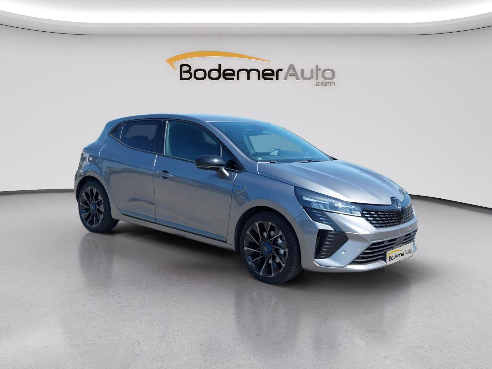 Vente en ligne Renault Clio 5 Clio E-Tech full hybrid 145 ch GSR2 au prix de 21 990 €