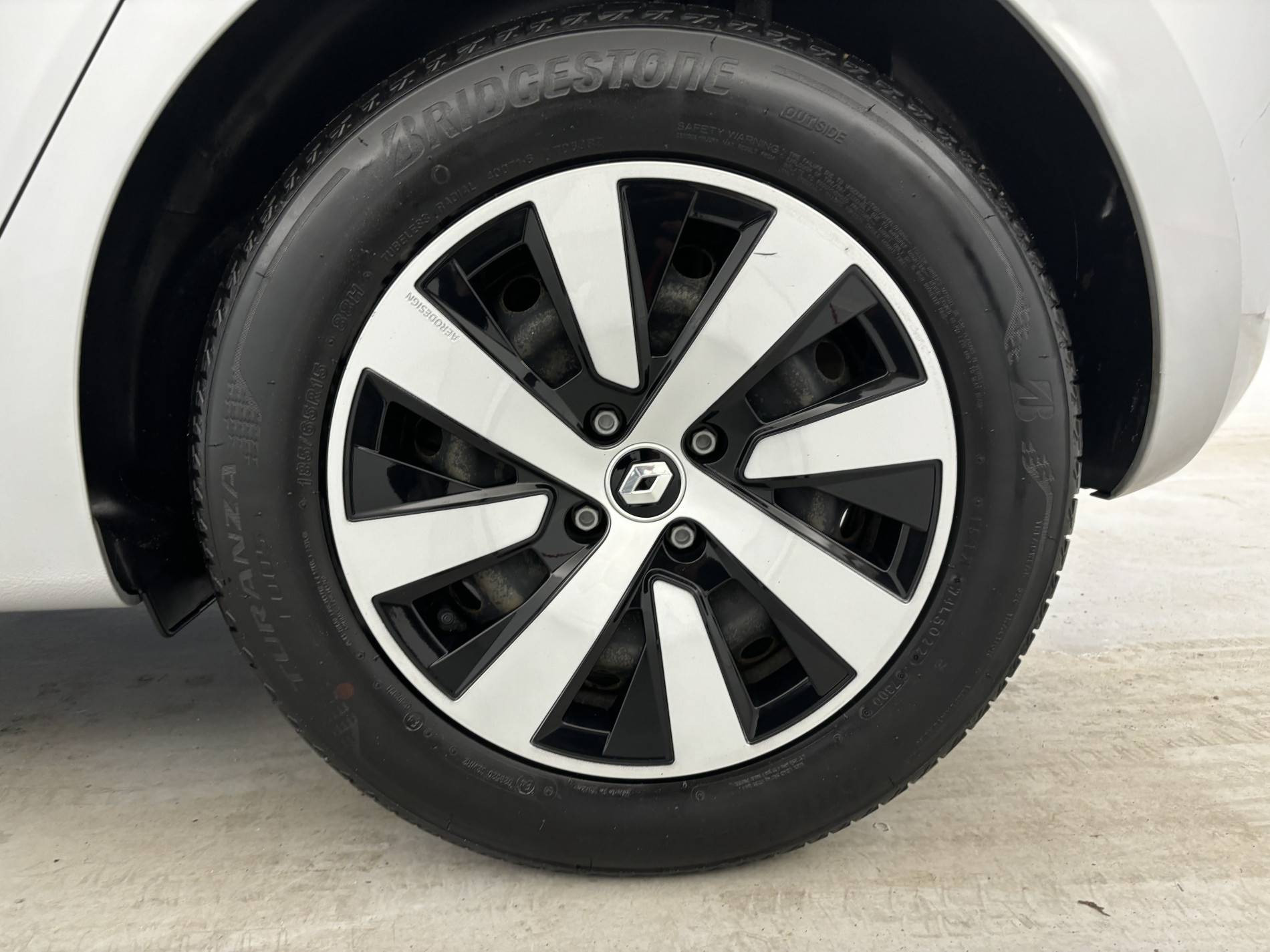 Vente en ligne Renault Clio 5 Clio TCe 90 au prix de 14 490 €