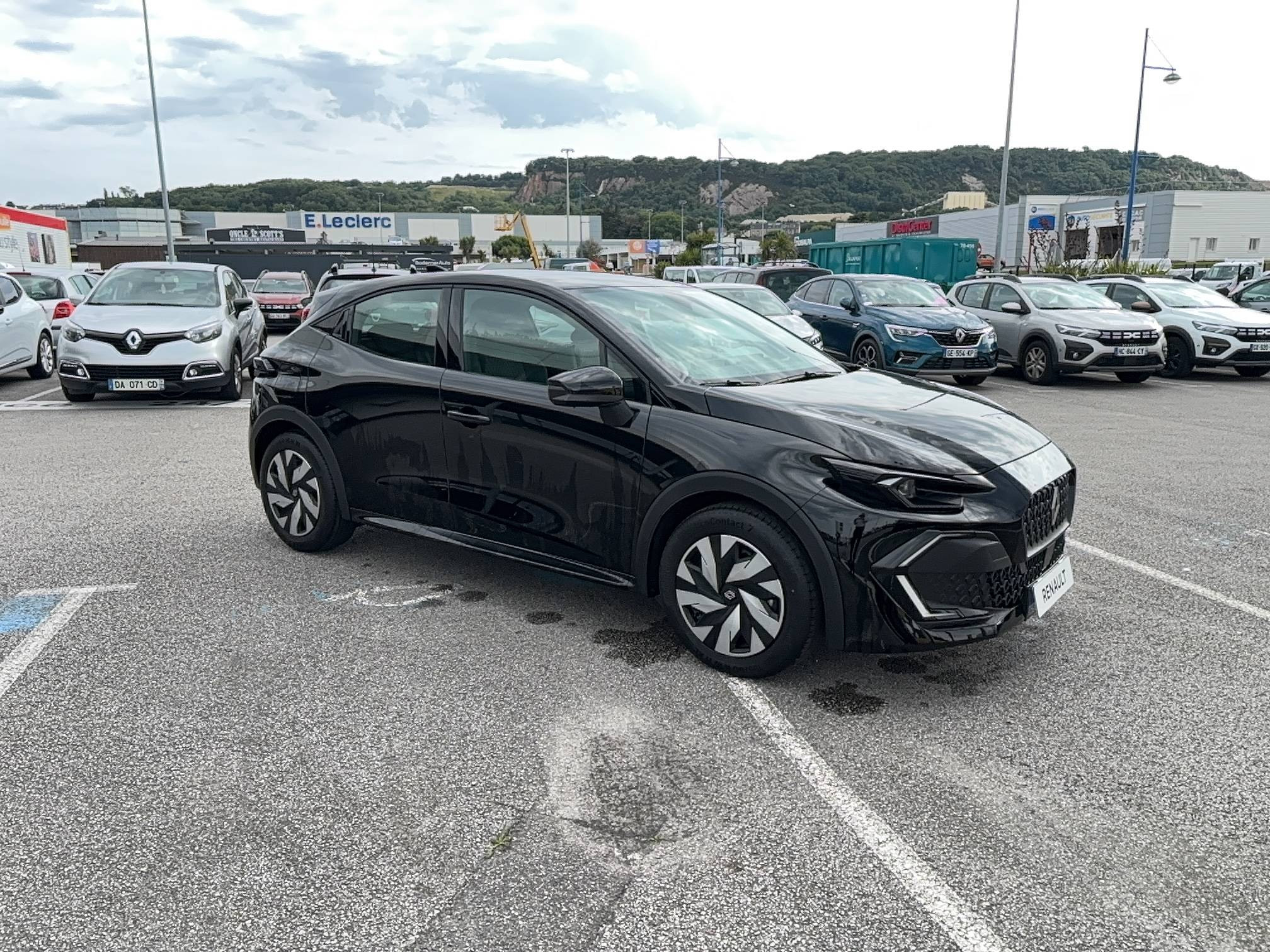 Vente en ligne Renault Clio 6 Clio TCe 115 ch au prix de 18 900 €