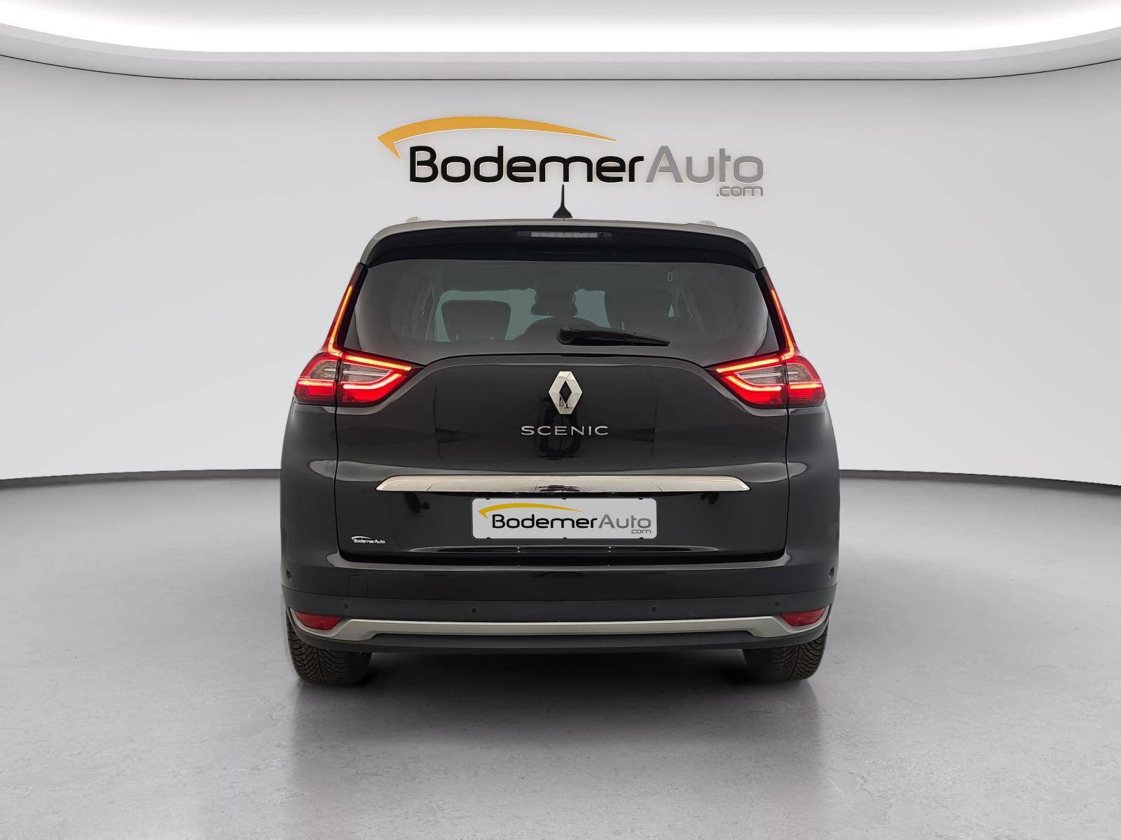 Vente en ligne Renault Grand Scenic 4 Grand Scenic Blue dCi 150 EDC au prix de 18 990 €