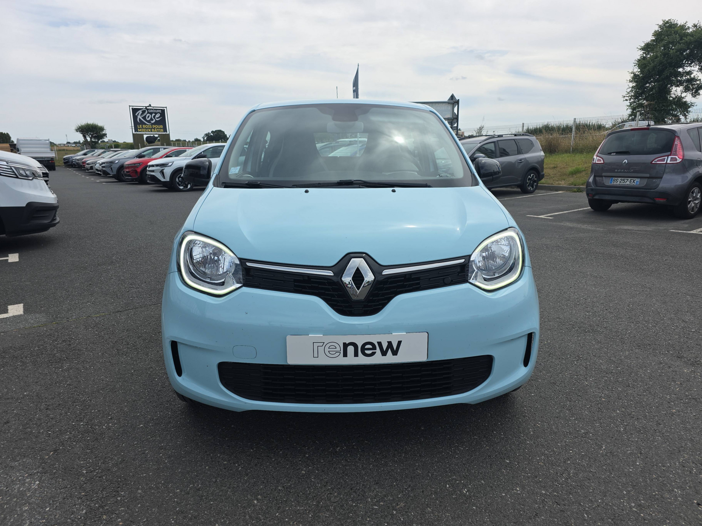 Vente en ligne Renault Twingo Electrique Twingo III E-Tech au prix de 11 990 €