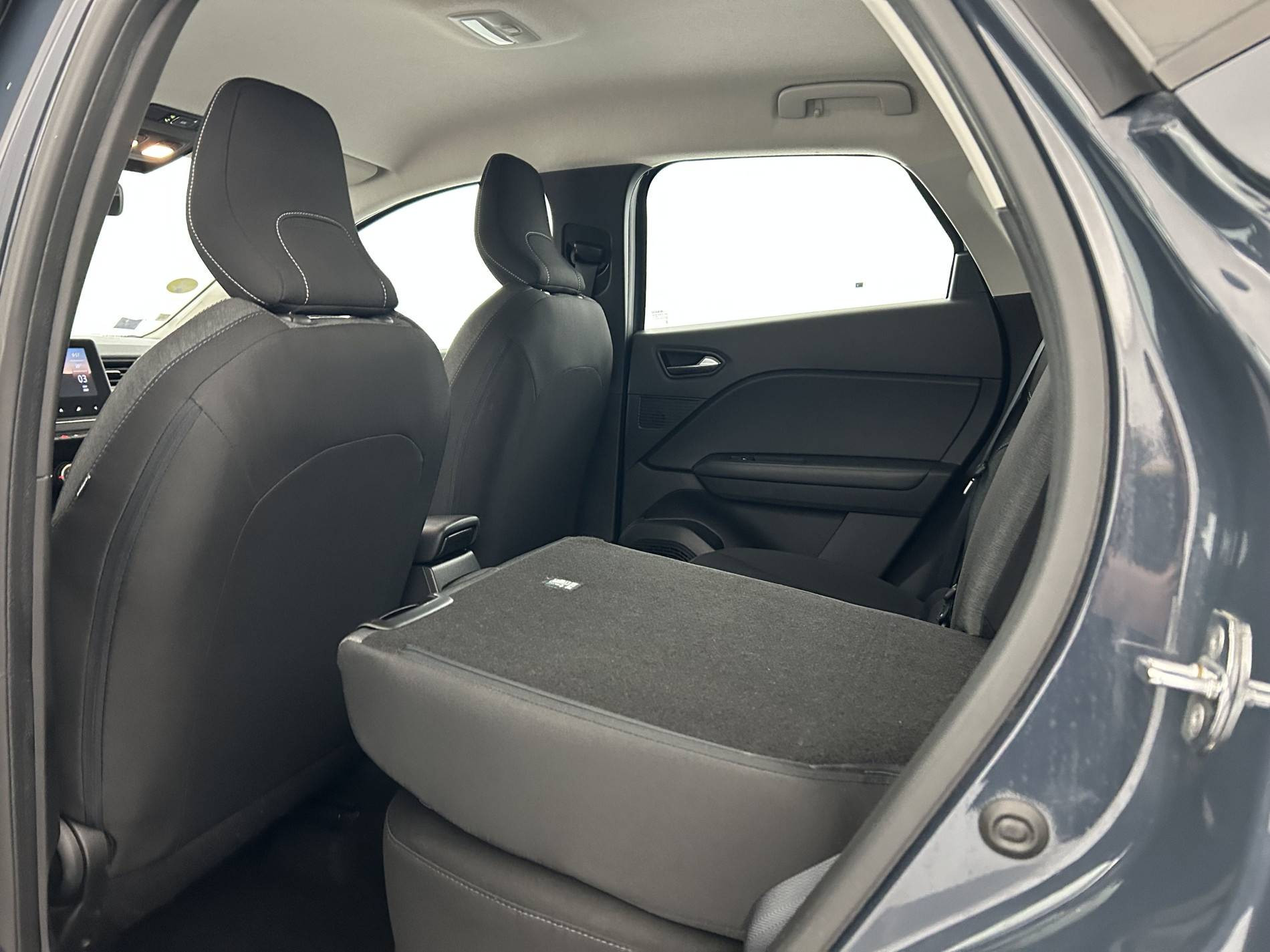 Vente en ligne Renault Captur  Blue dCi 95 au prix de 14 590 €