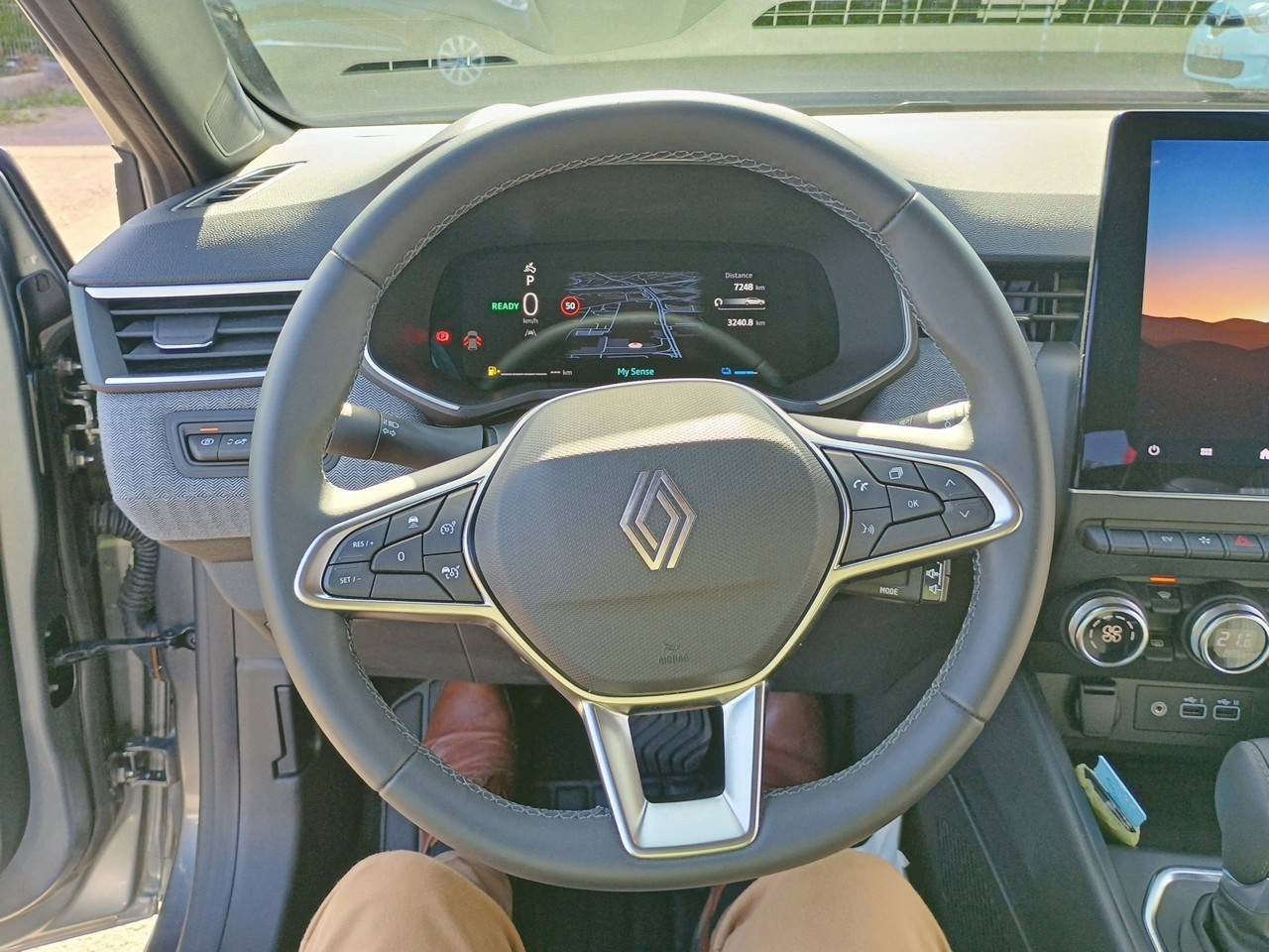 Vente en ligne Renault Clio 5 Clio E-Tech full hybrid 145 ch GSR2 au prix de 22 990 €