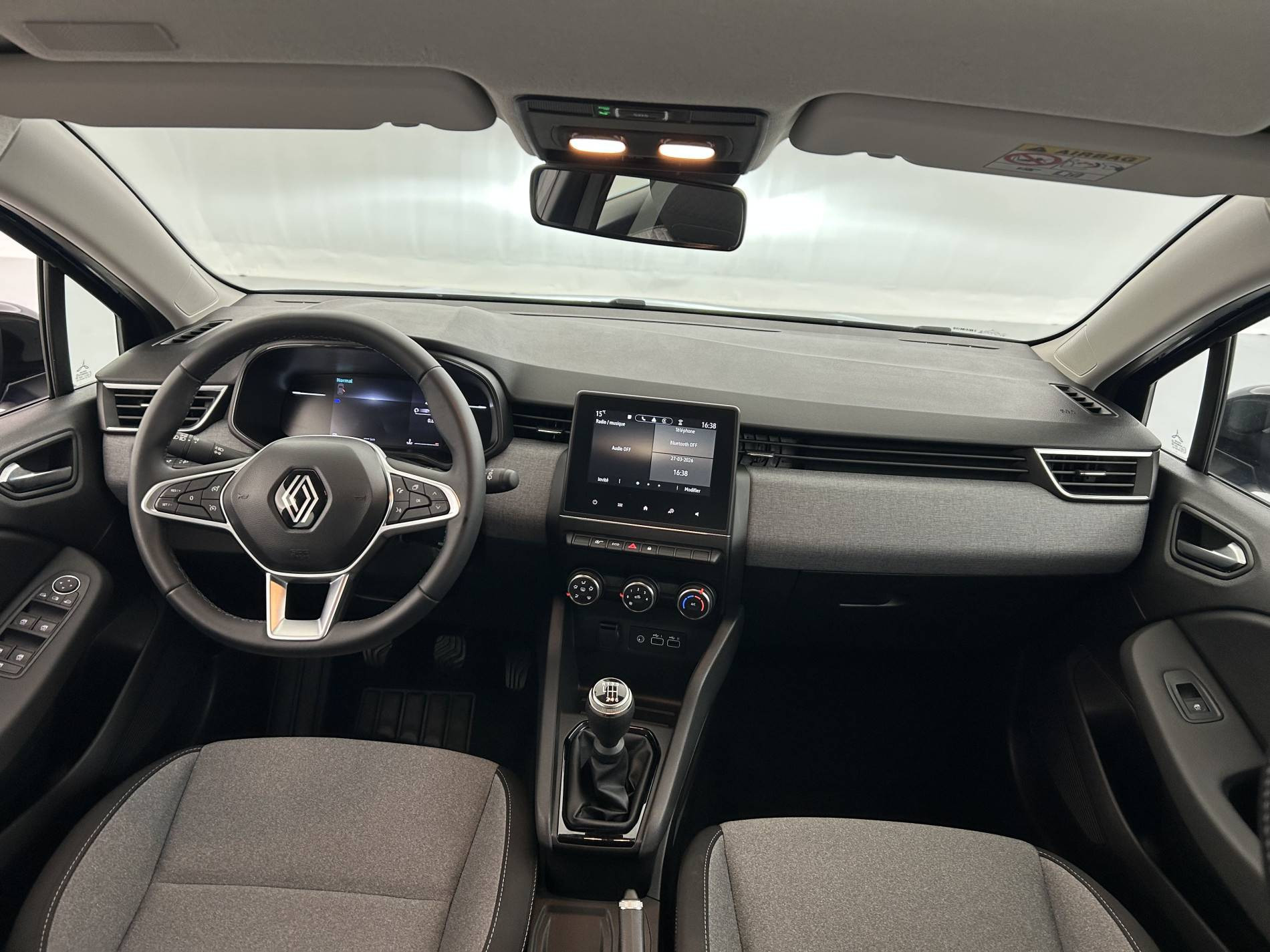 Vente en ligne Renault Clio 5 Clio TCe 90 au prix de 15 990 €