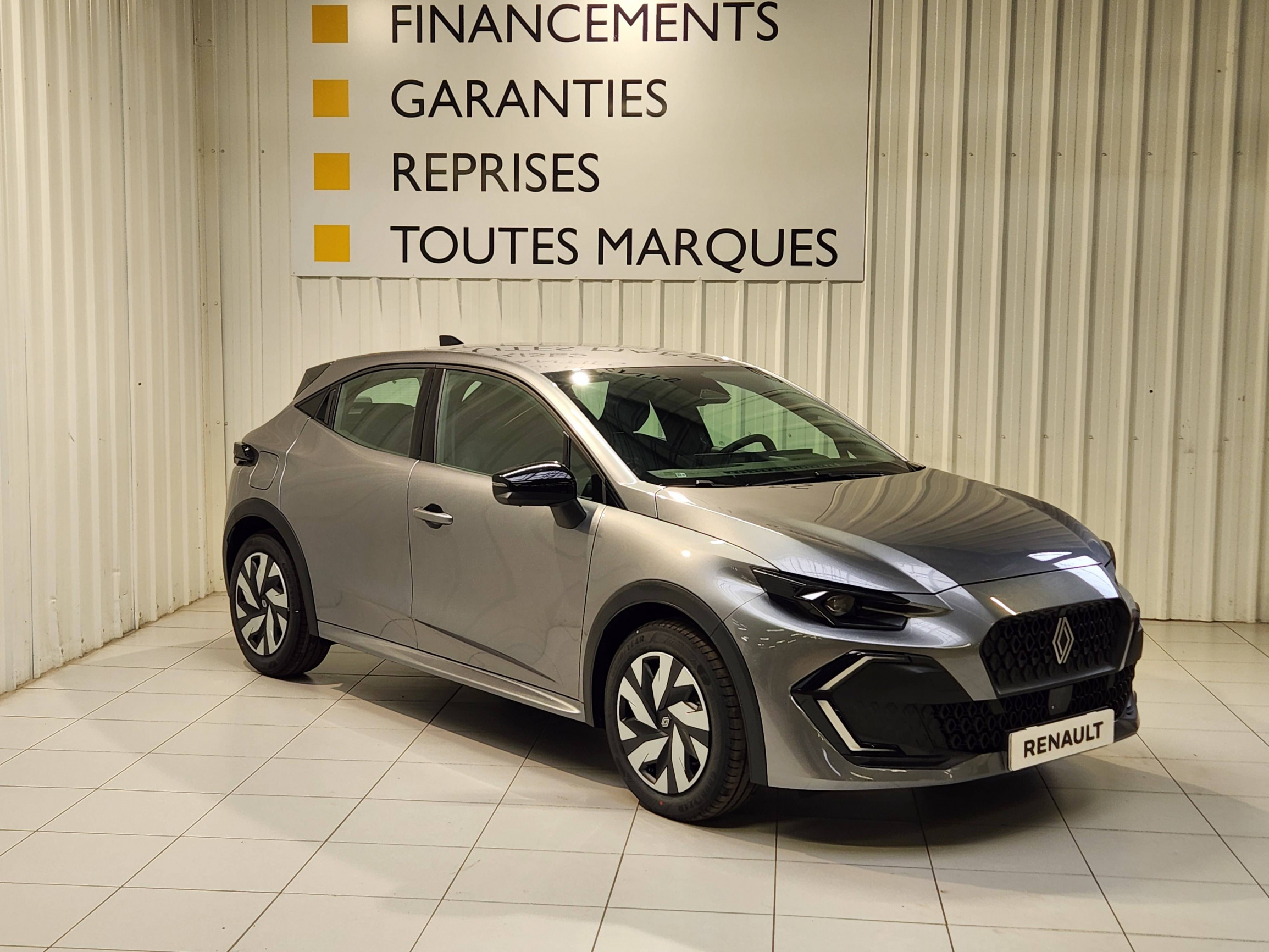 Vente en ligne Renault Clio 6 Clio TCe 115 ch au prix de 19 690 €