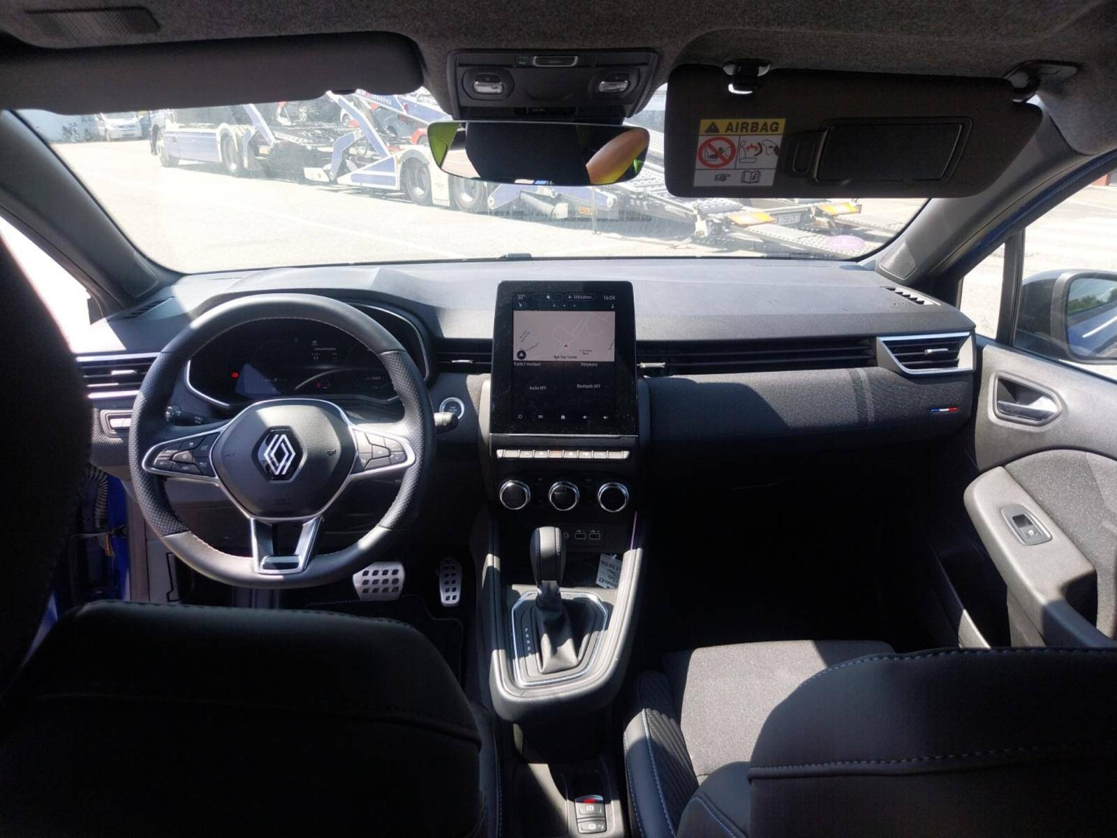Vente en ligne Renault Clio 5 Clio E-Tech full hybrid 145 au prix de 21 990 €