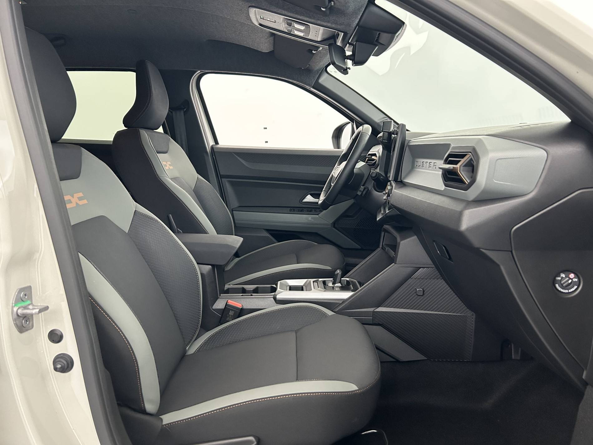 Vente en ligne Dacia Duster  Hybrid 140 au prix de 26 480 €