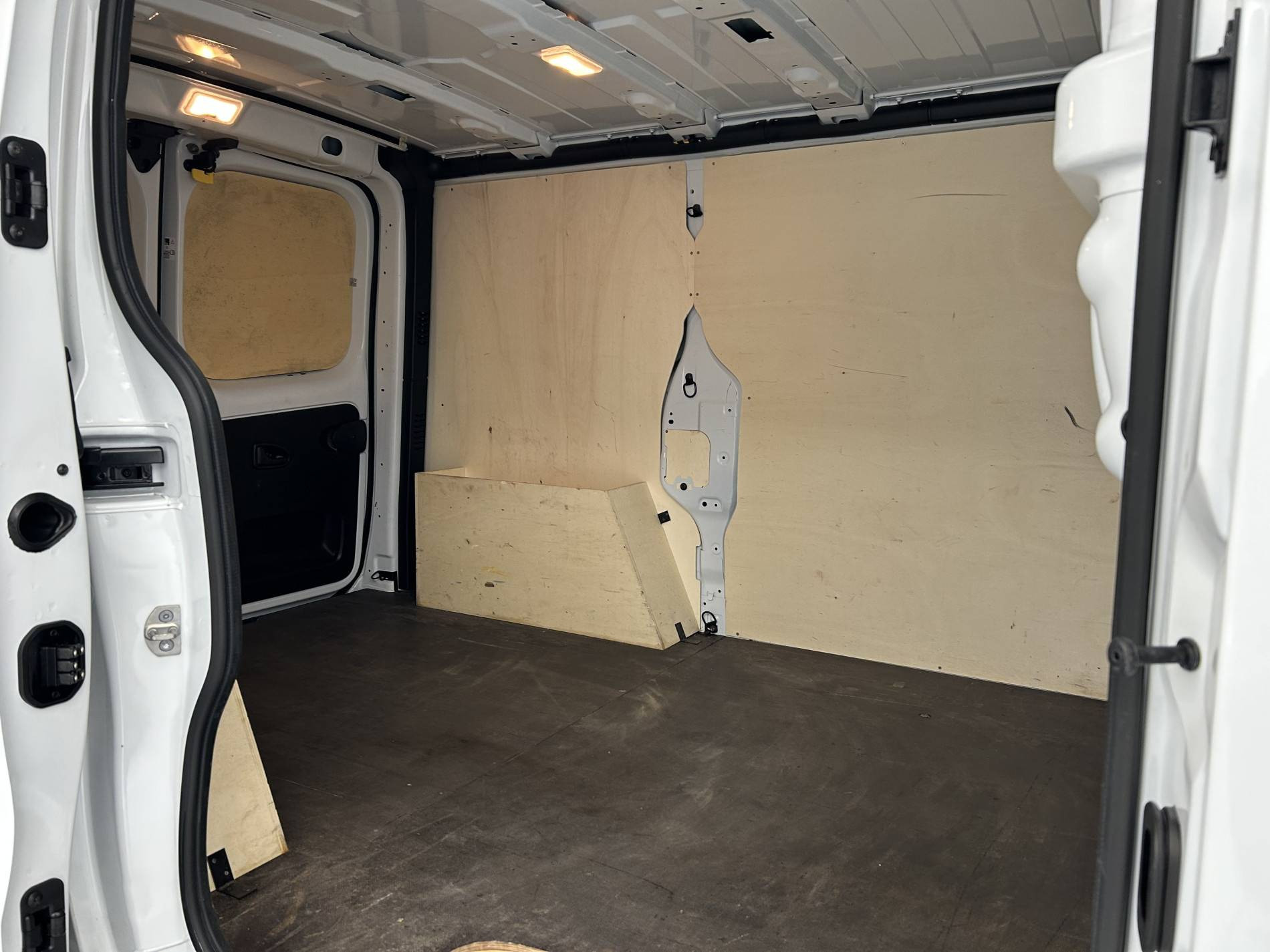 Vente en ligne Renault Trafic 3 Fourgon TRAFIC FG BLUE DCI 130 L1H1 3T GSR2 au prix de 24 990 €