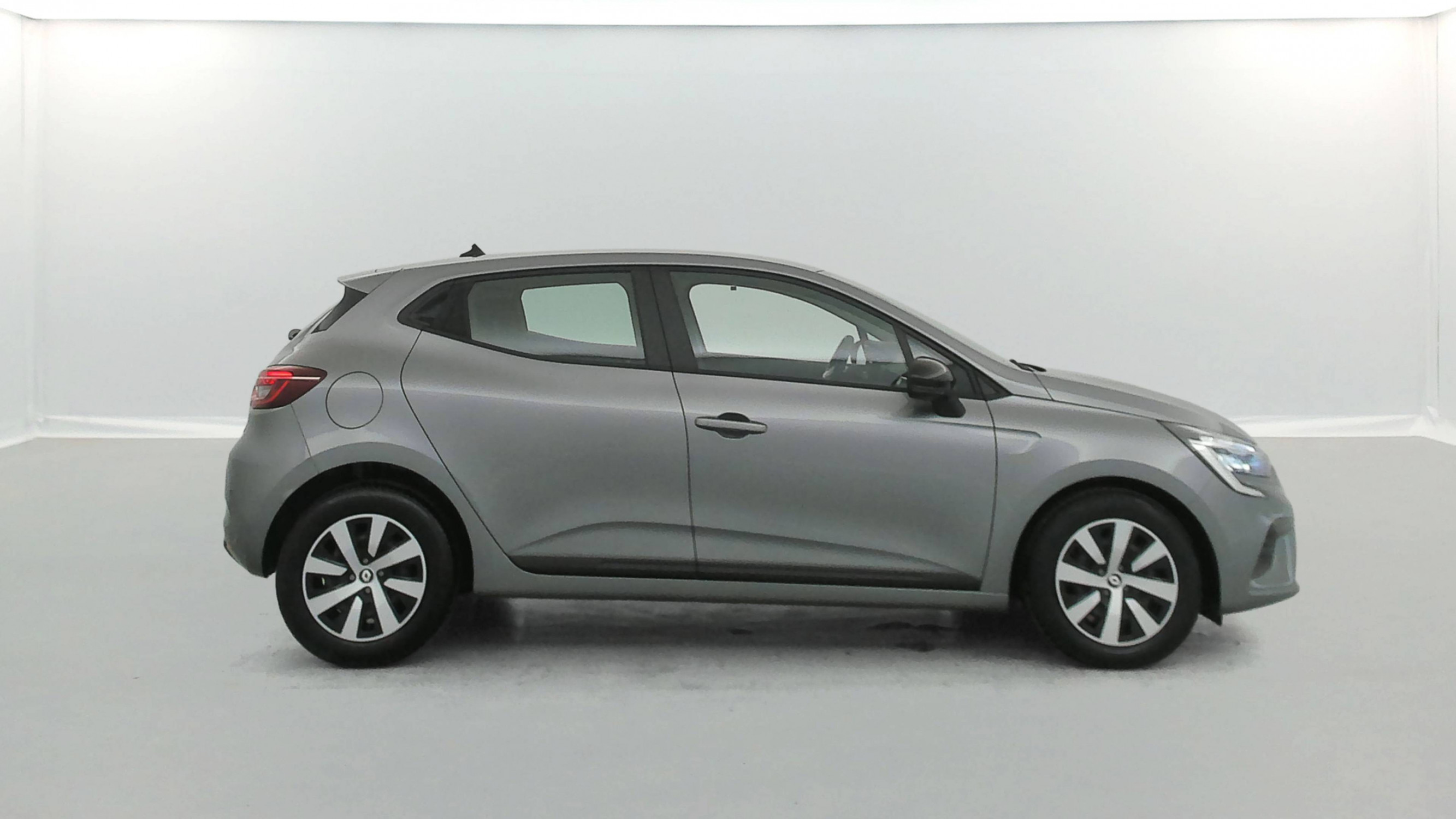 Vente en ligne Renault Clio 5 Clio TCe 90 au prix de 14 550 €