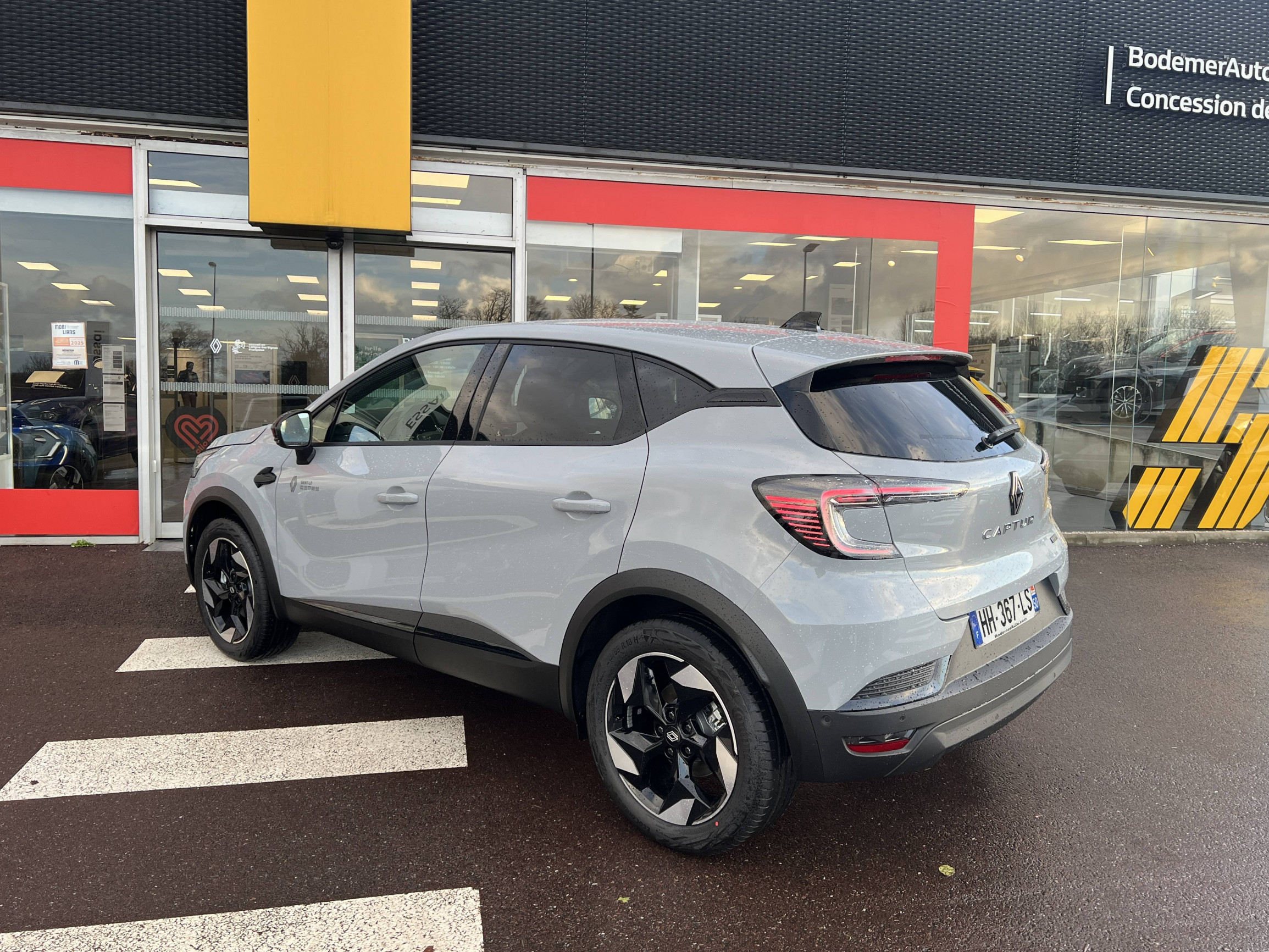 Vente en ligne Renault Captur  E-Tech full hybrid 160 ch au prix de 29 900 €