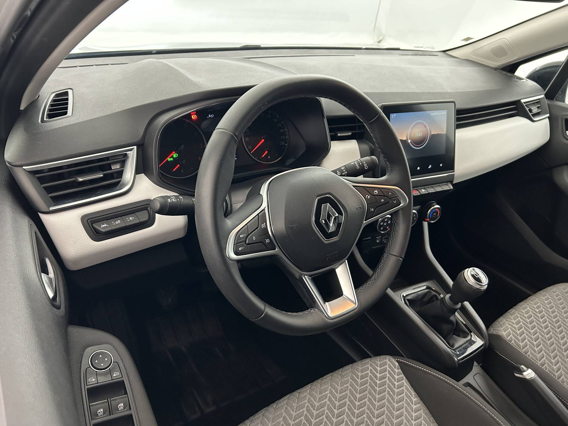 Vente en ligne Renault Clio 5 Clio TCe 90 au prix de 14 790 €