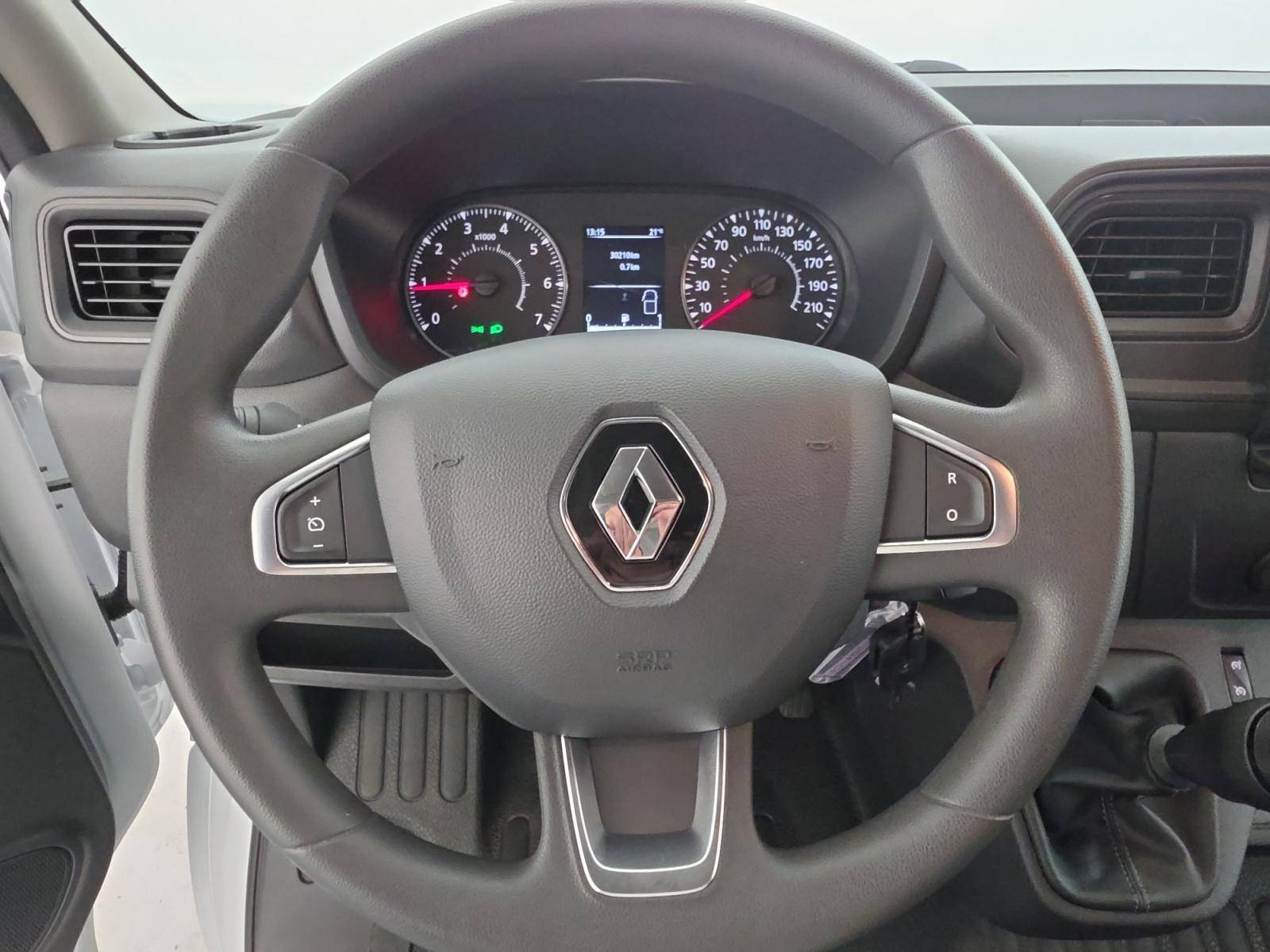 Vente en ligne Renault Master Fourgon MASTER FGN TRAC F3500 L3H3 BLUE DCI 135 au prix de 26 990 €