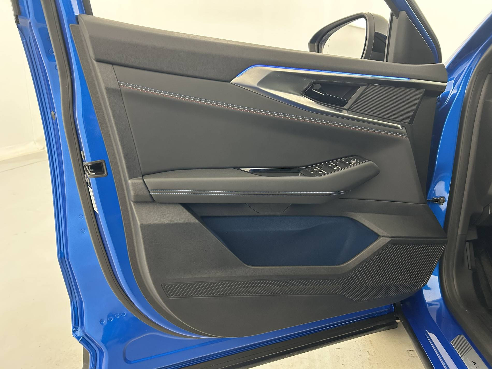 Vente en ligne Renault Rafale  E-Tech full hybrid 200 ch au prix de 41 480 €