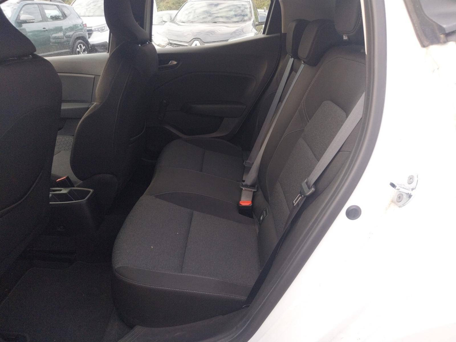 Vente en ligne Renault Clio 5 Clio TCe 90 - 21N au prix de 12 991 €