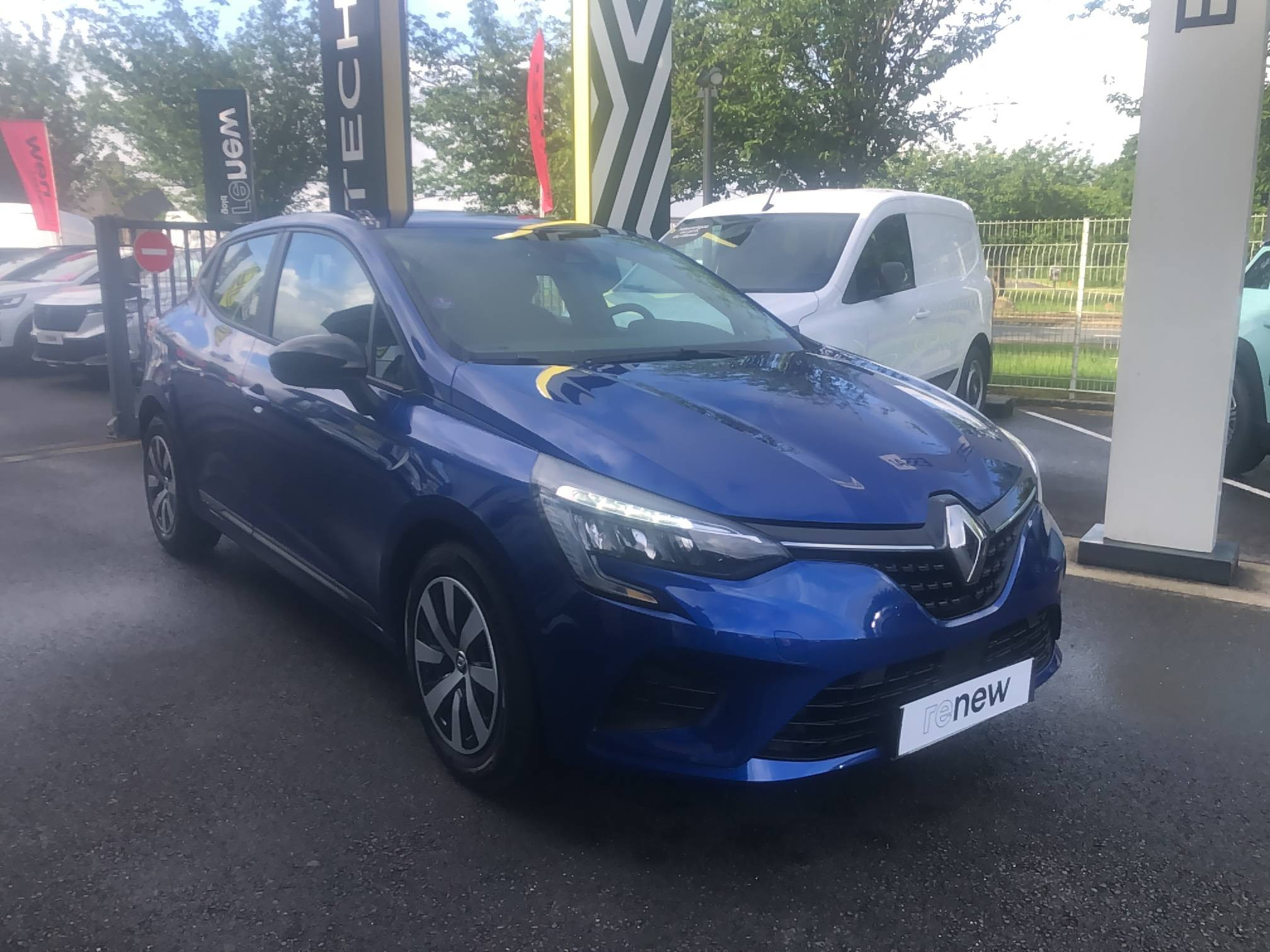 Vente en ligne Renault Clio 5 Clio TCe 90 au prix de 13 990 €