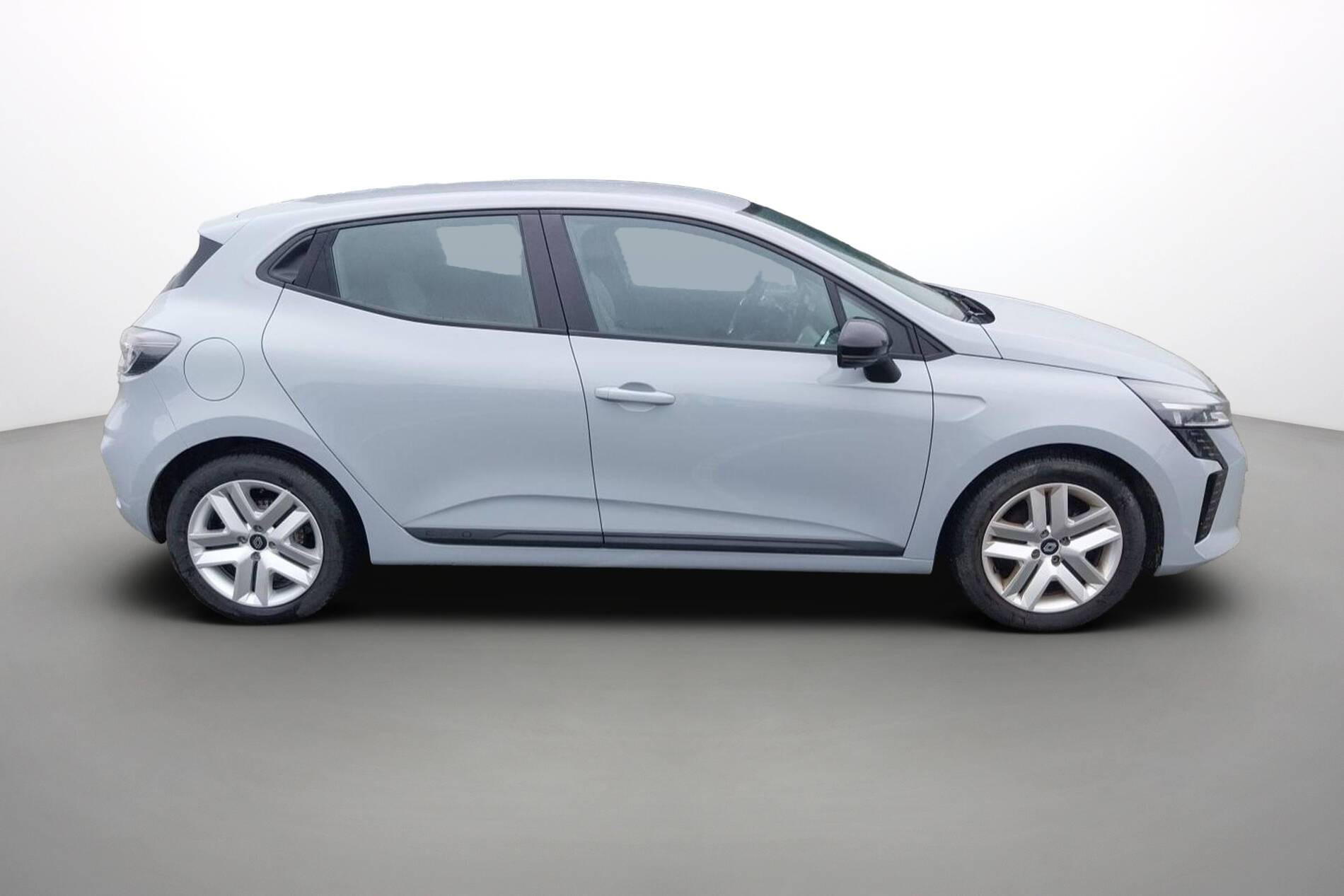Vente en ligne Renault Clio 5 Clio TCe 90 au prix de 15 790 €