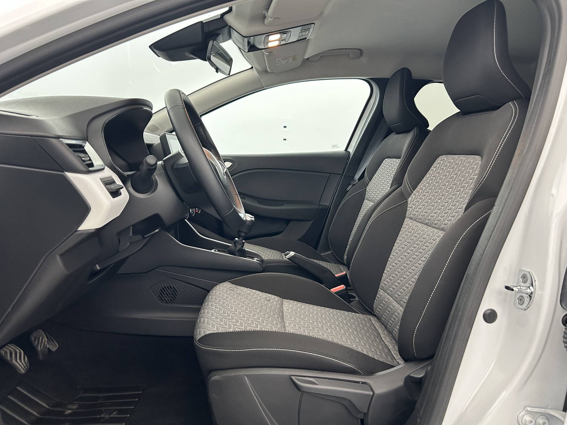 Vente en ligne Renault Clio 5 Clio TCe 90 au prix de 13 490 €