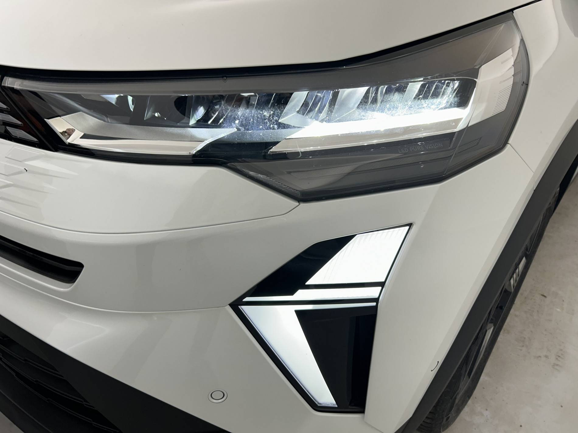 Vente en ligne Renault Symbioz  E-Tech full hybrid 145 au prix de 28 290 €